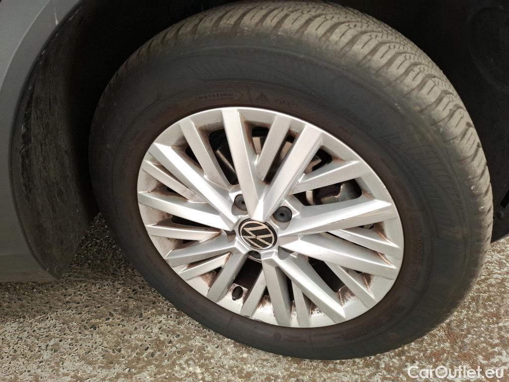 Volkswagen  T-ROC  Life 1.5 TSI 150CV BVA7 E6d #8