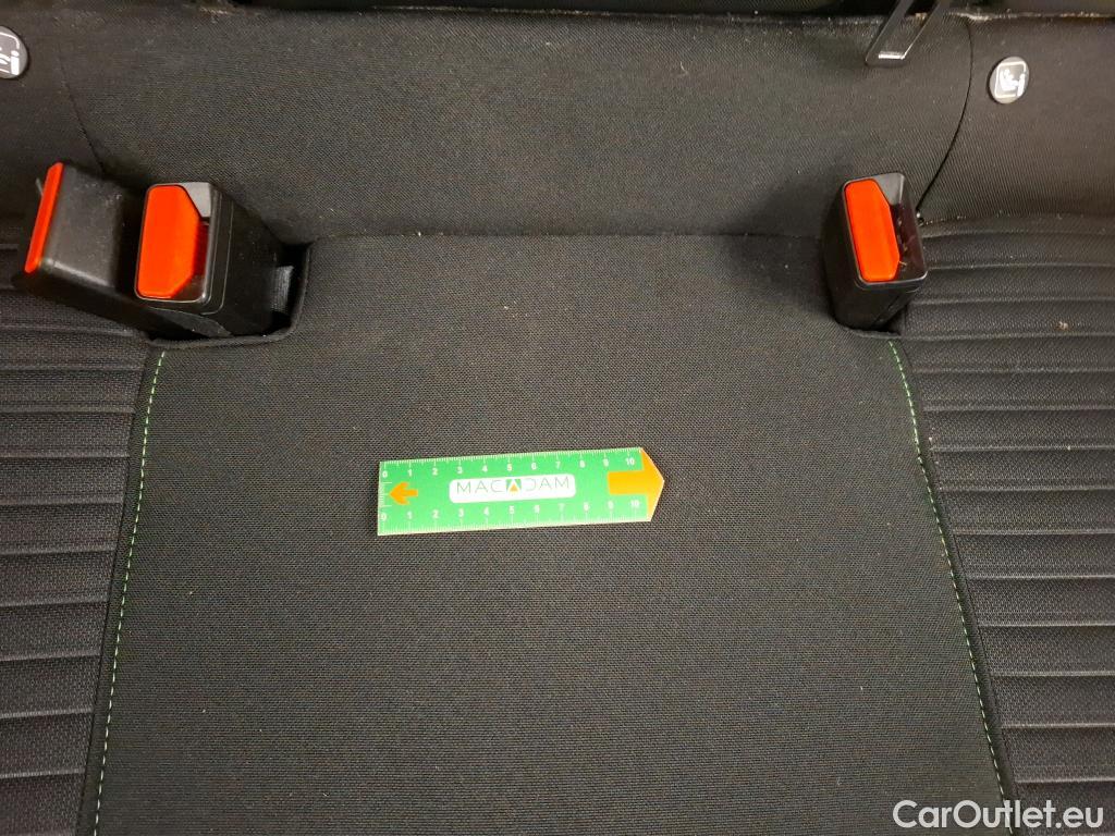  Peugeot  208 PEUGEOT  / 2023 / 5P / Berline PureTech 100 S&S Active #21