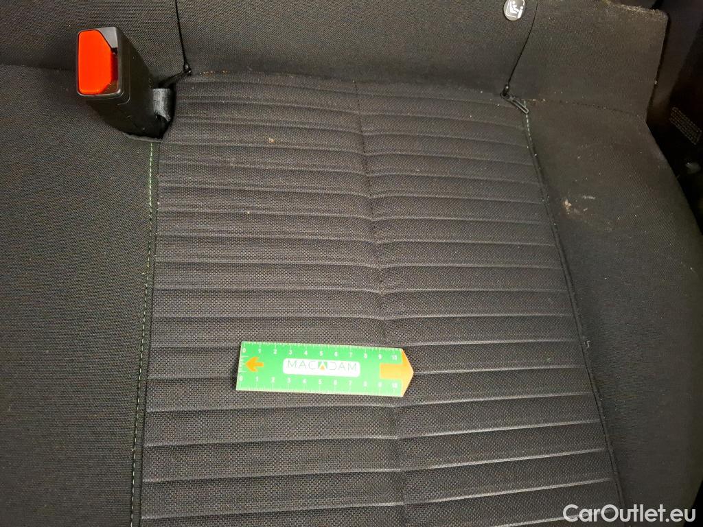  Peugeot  208 PEUGEOT  / 2023 / 5P / Berline PureTech 100 S&S Active #22