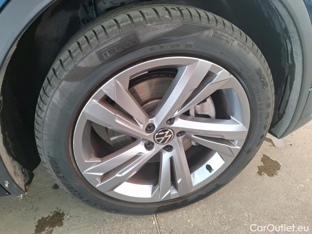 Volkswagen  Tiguan VOLKSWAGEN  / 2020 / 5P / SUV 1.4 eHybrid 245 DSG6 R-Line #26