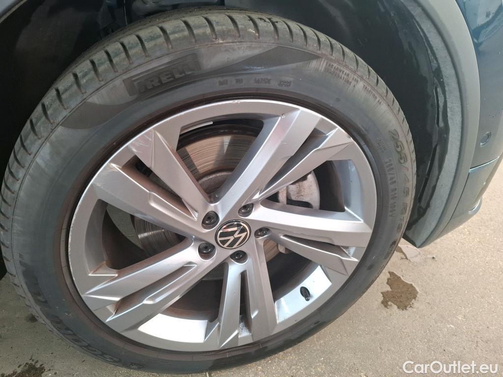  Volkswagen  Tiguan VOLKSWAGEN  / 2020 / 5P / SUV 1.4 eHybrid 245 DSG6 R-Line #2