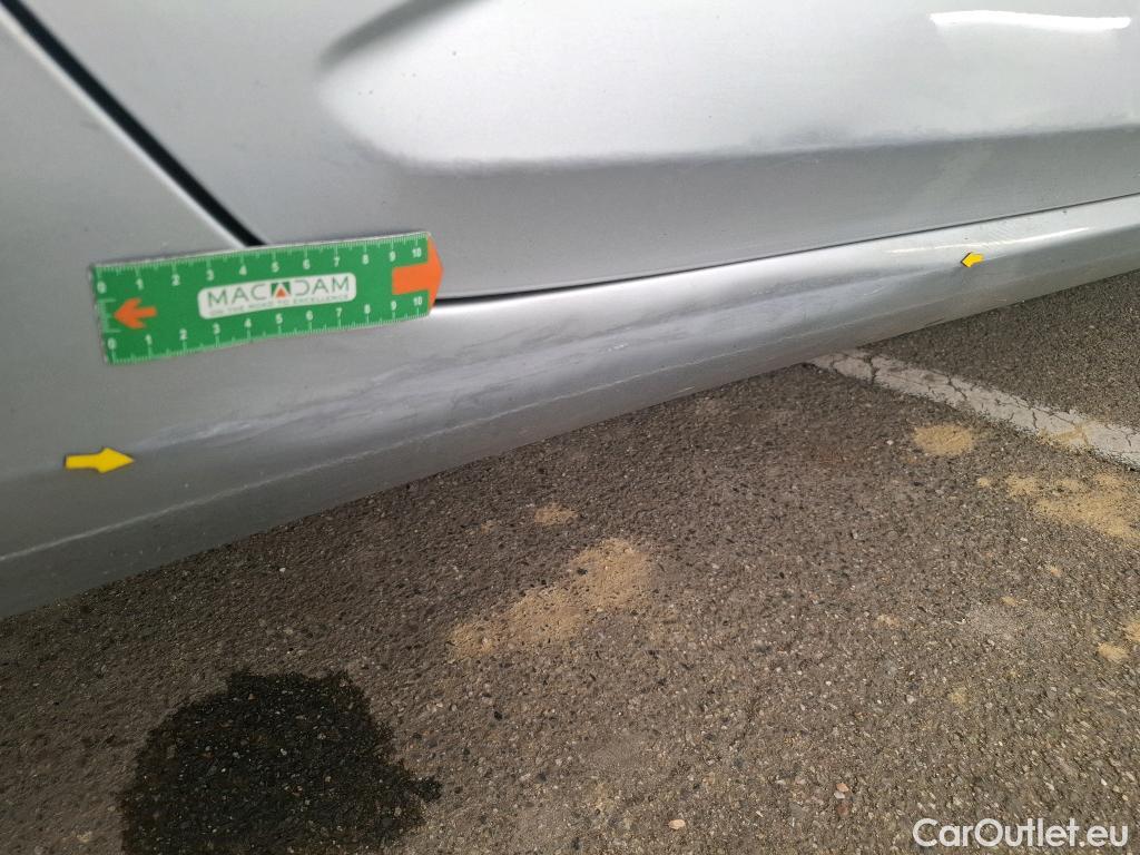  Renault  Megane RENAULT Mégane Estate / 2020 / 5P / Break Business E-TECH Plug-in Hybride 160 #3