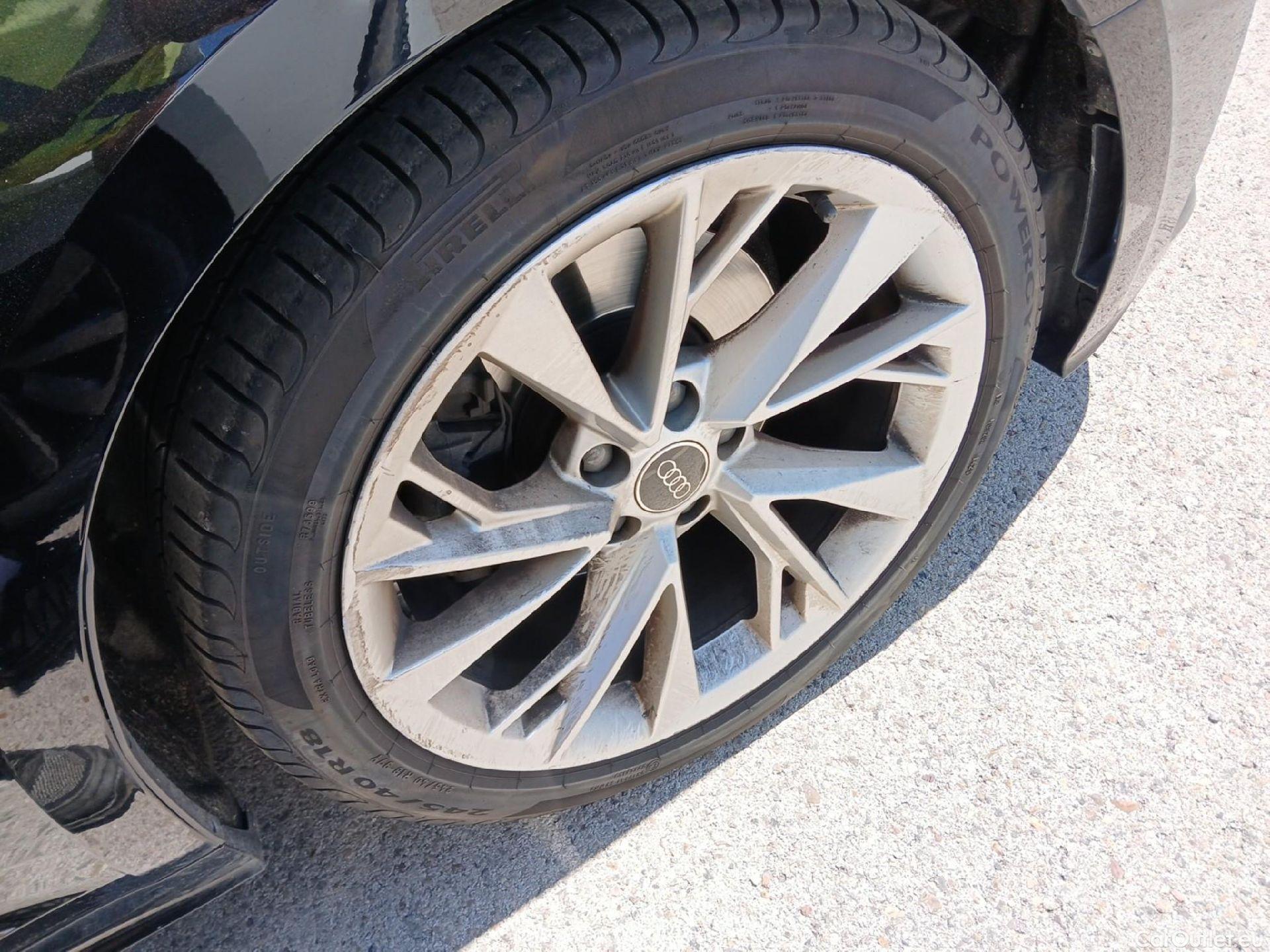  Audi  A5 Sportback AUDI A5 / 2019 / 5P / berlina con portón Advanced 35 TDI 120kW S tronic Sportback #24