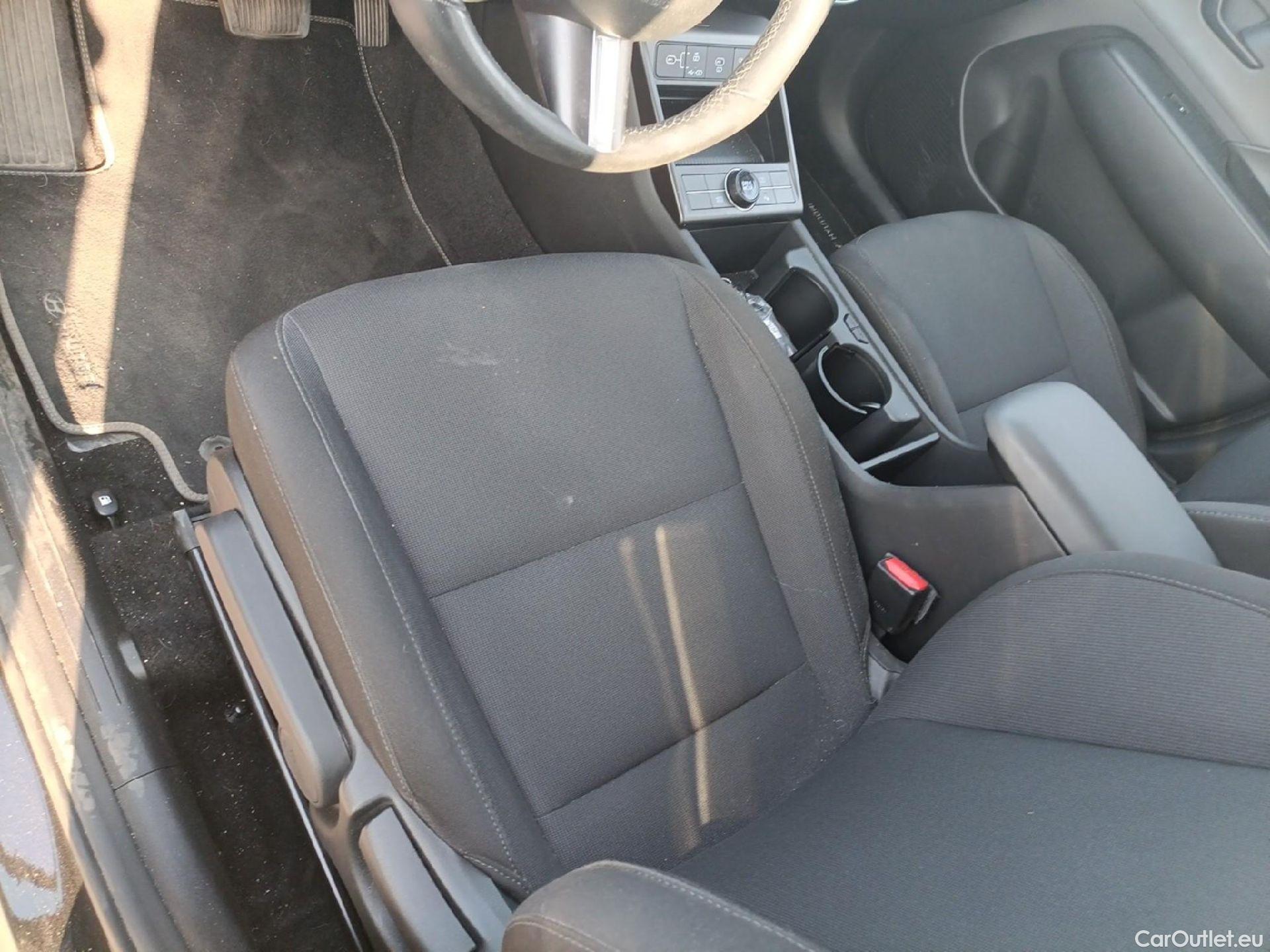  Hyundai  Konna HYUNDAI Kona / 2023 / 5P / todoterreno 1.6 GDI HEV Maxx DCT #2