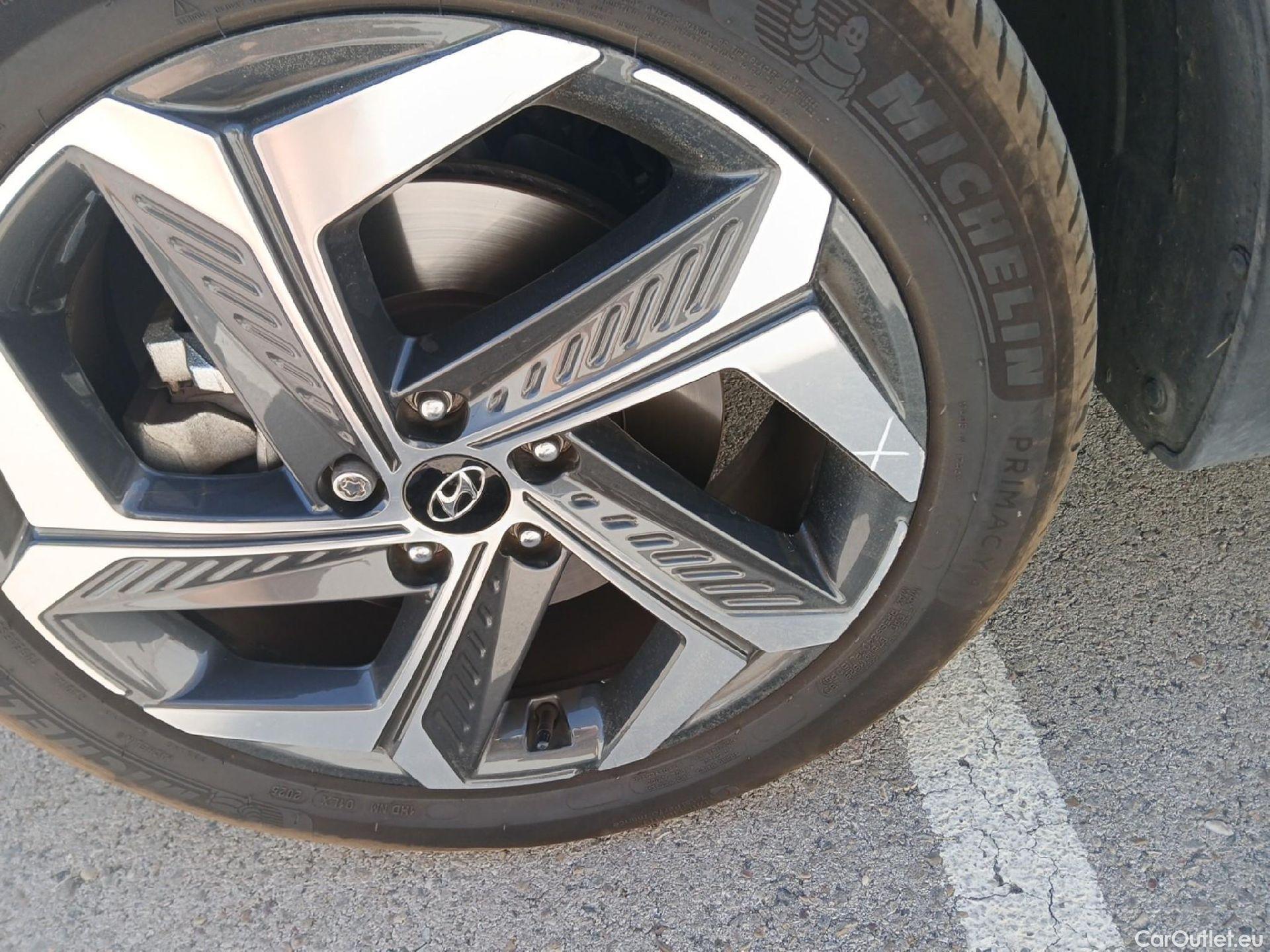  Hyundai  Tucson HYUNDAI  / 2020 / 5P / todoterreno 1.6 TGDI PHEV 195kW Maxx Auto 4X4 #4