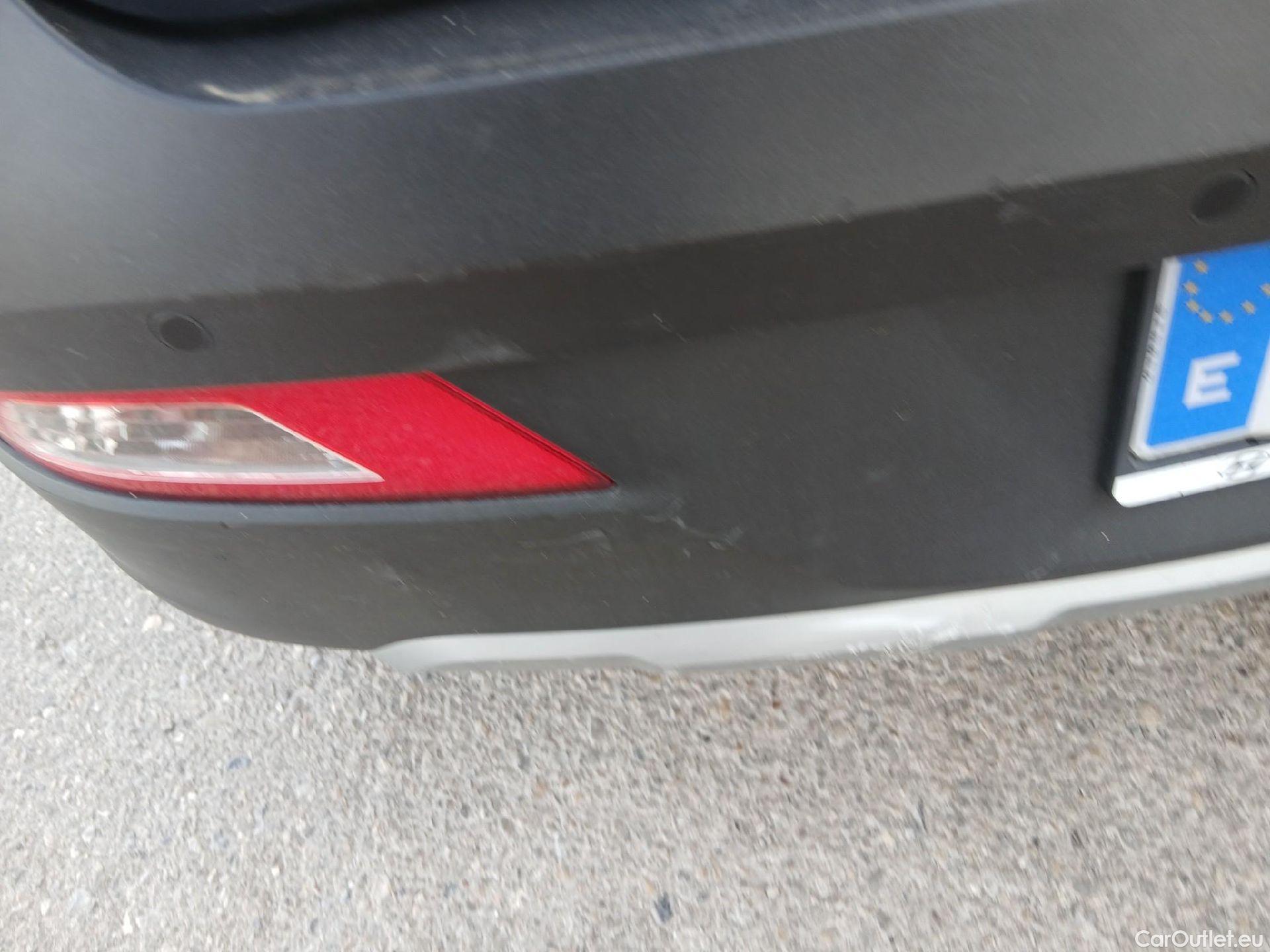  Hyundai  Bayon HYUNDAI  / 2021 / 5P / todoterreno 1.2 MPI Maxx #28