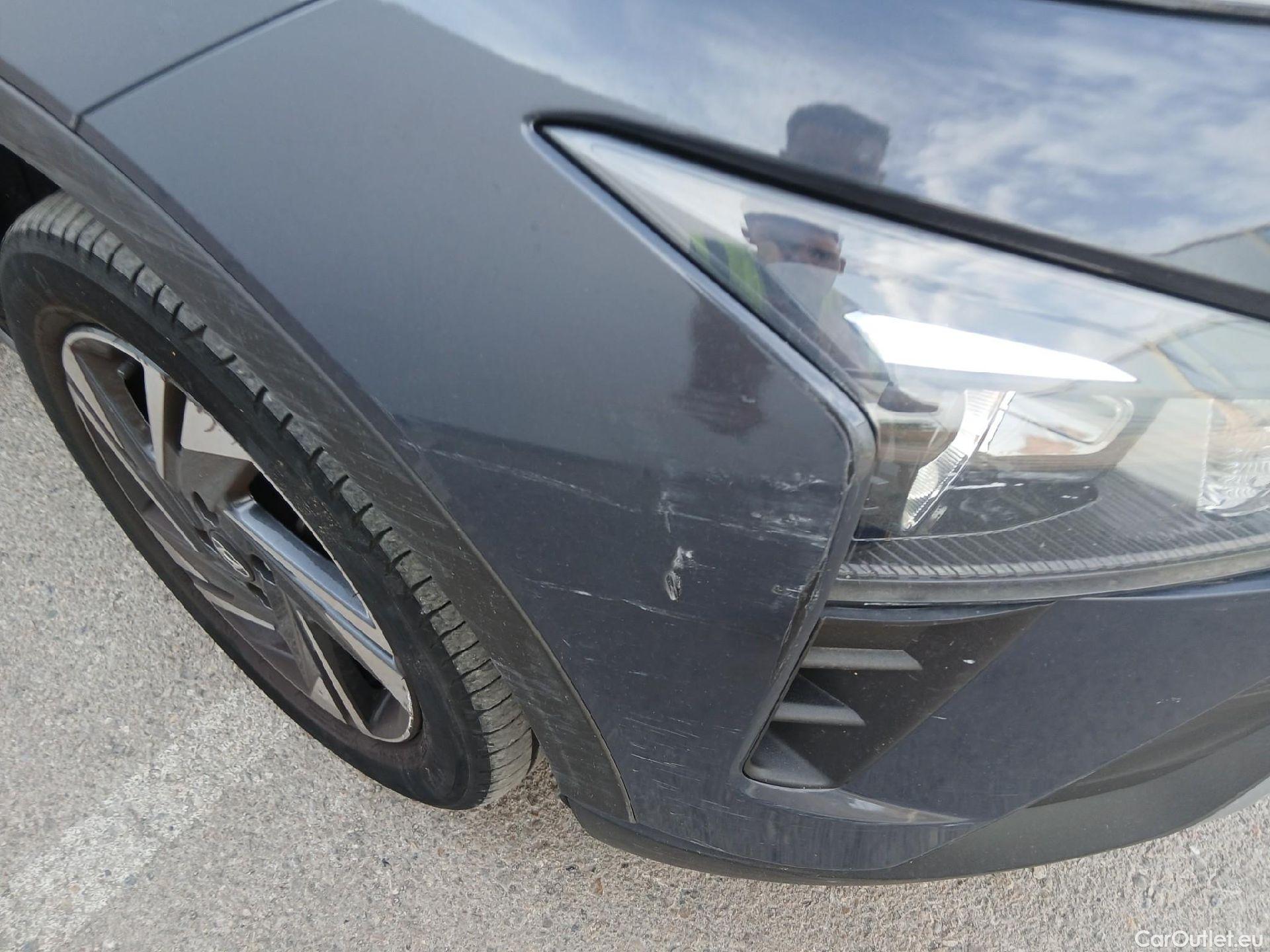  Hyundai  Bayon HYUNDAI  / 2021 / 5P / todoterreno 1.2 MPI Maxx #2