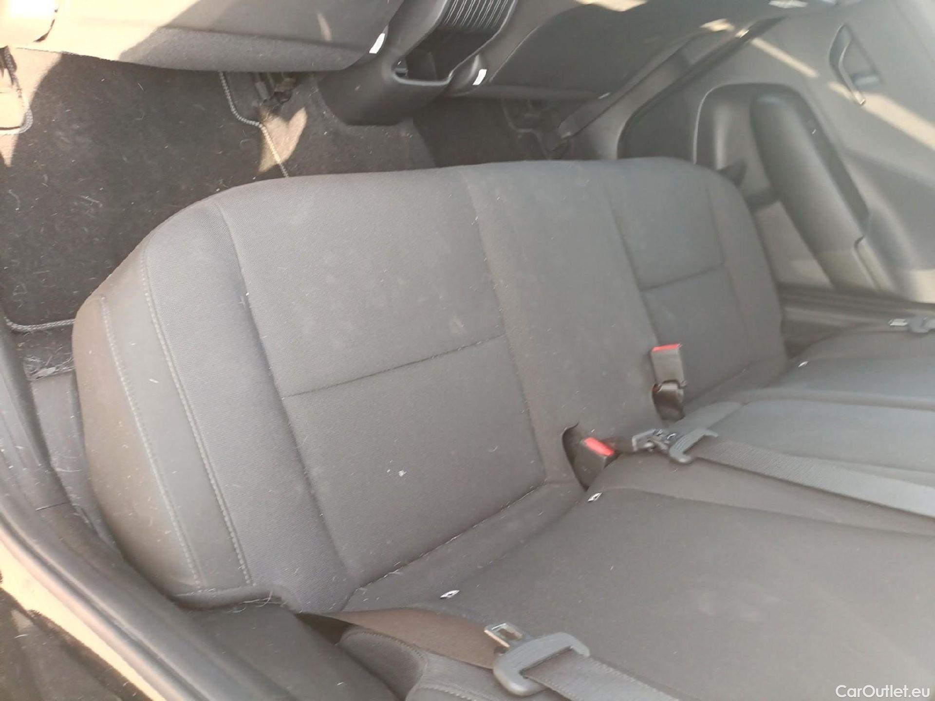  Hyundai  Konna HYUNDAI Kona / 2023 / 5P / todoterreno 1.6 GDI HEV Maxx DCT #1