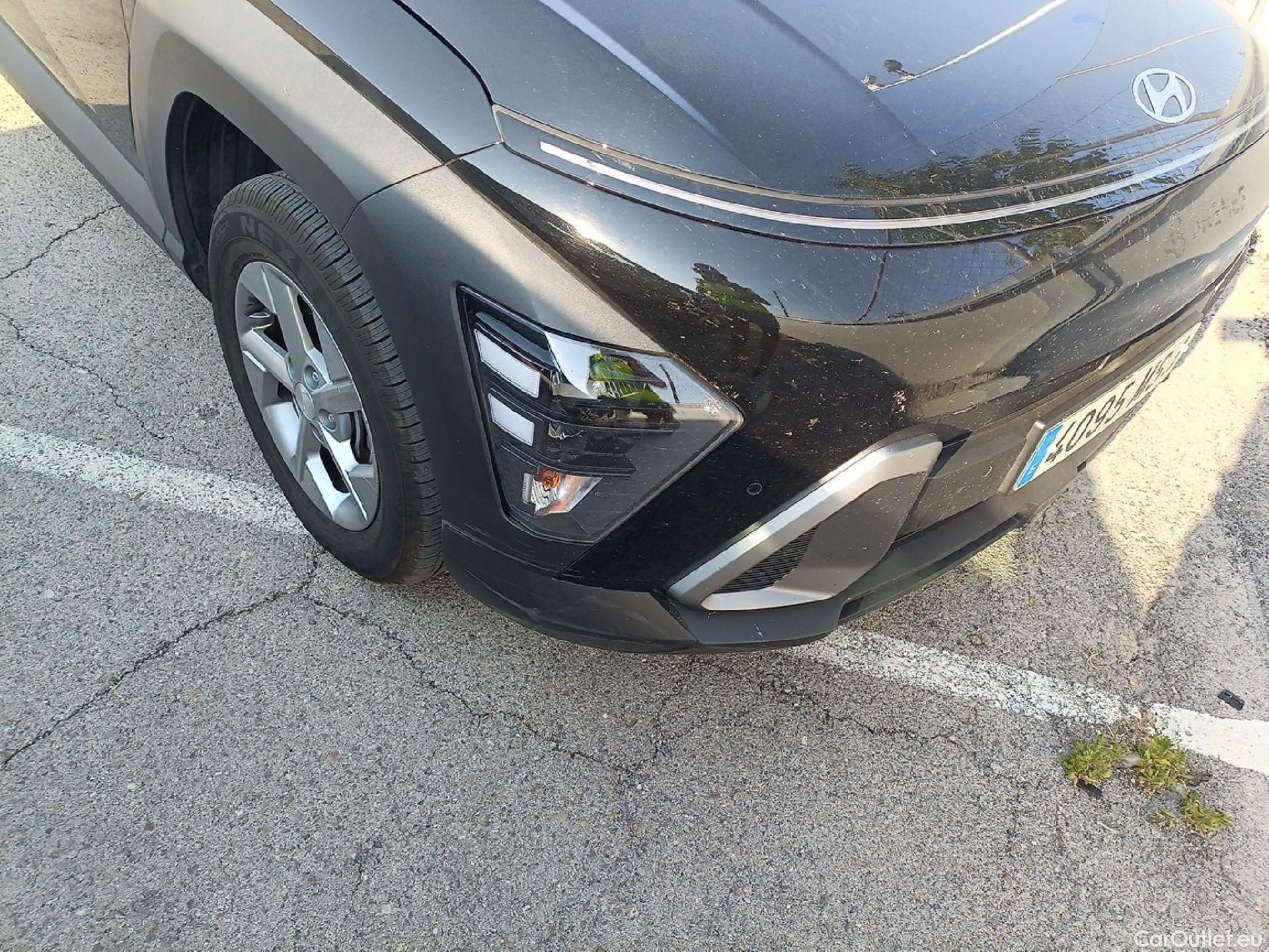  Hyundai  Konna HYUNDAI Kona / 2023 / 5P / todoterreno 1.6 GDI HEV Maxx DCT #26