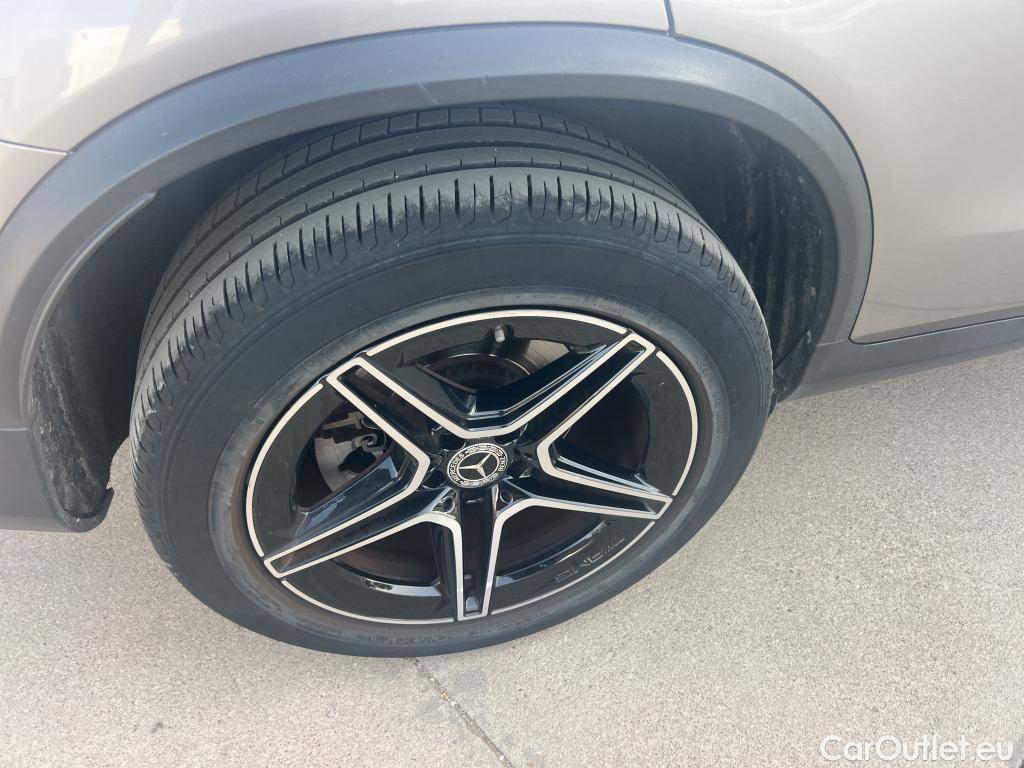  Mercedes  G-Klasee MERCEDES-BENZ GLC Coupé / 2019 / 5P / coupé GLC 300 de 4MATIC #9