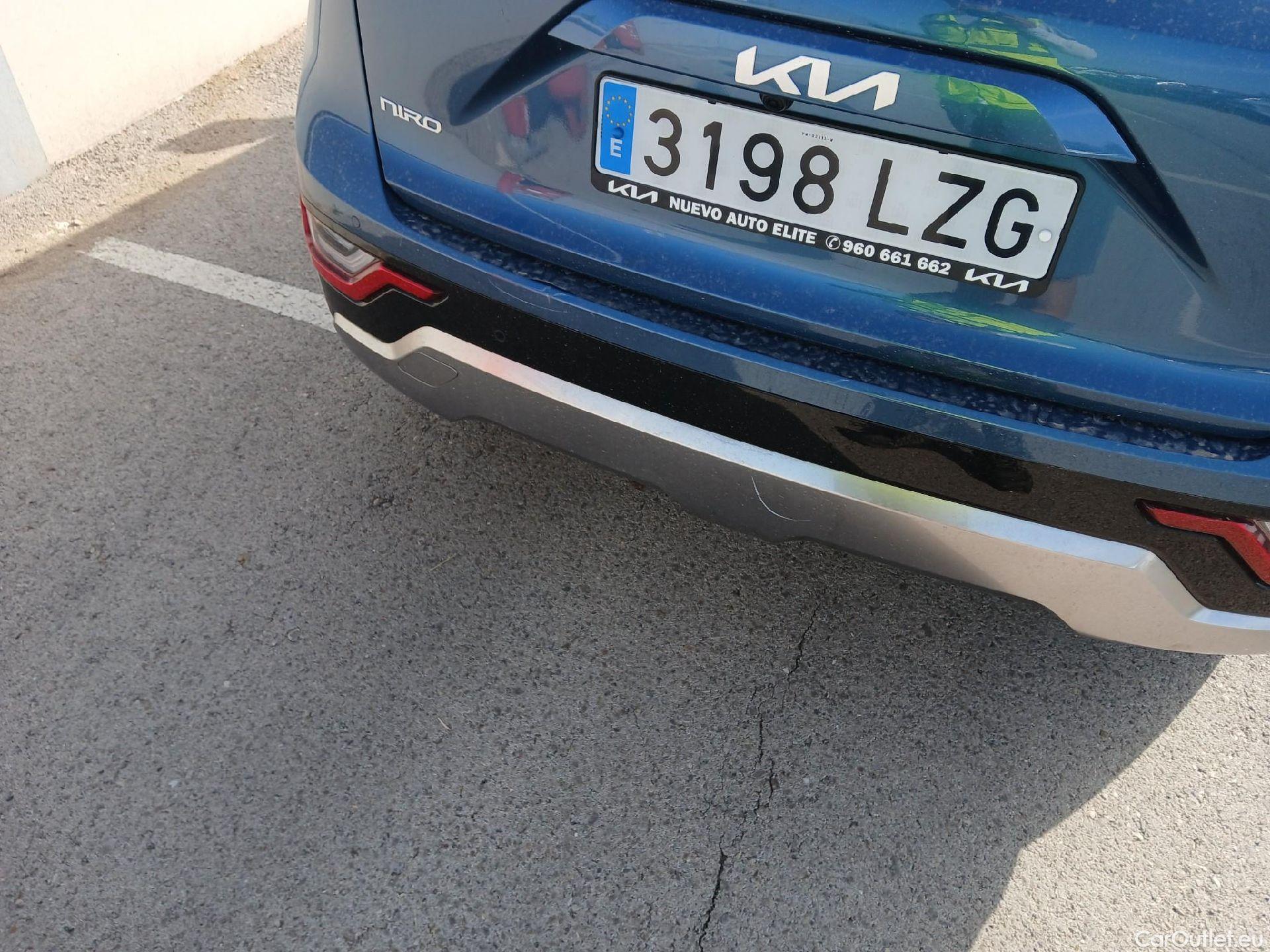  KIA  Niro KIA  / 2022 / 5P / crossover 1.6 GDi HEV 104kW (141CV) Drive #7
