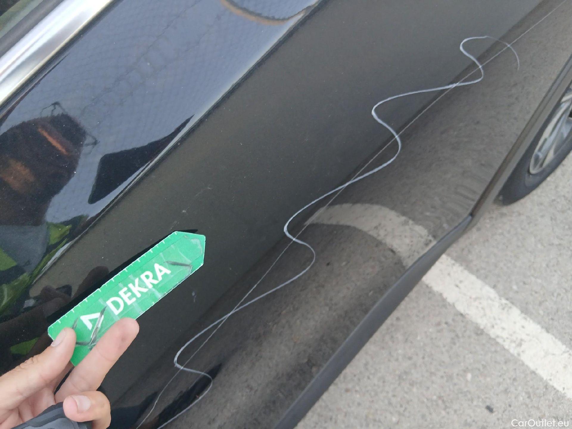  KIA  XCeed KIA  / 2019 / 5P / todoterreno 1.0 T-GDi Drive 88kW (120CV) #16