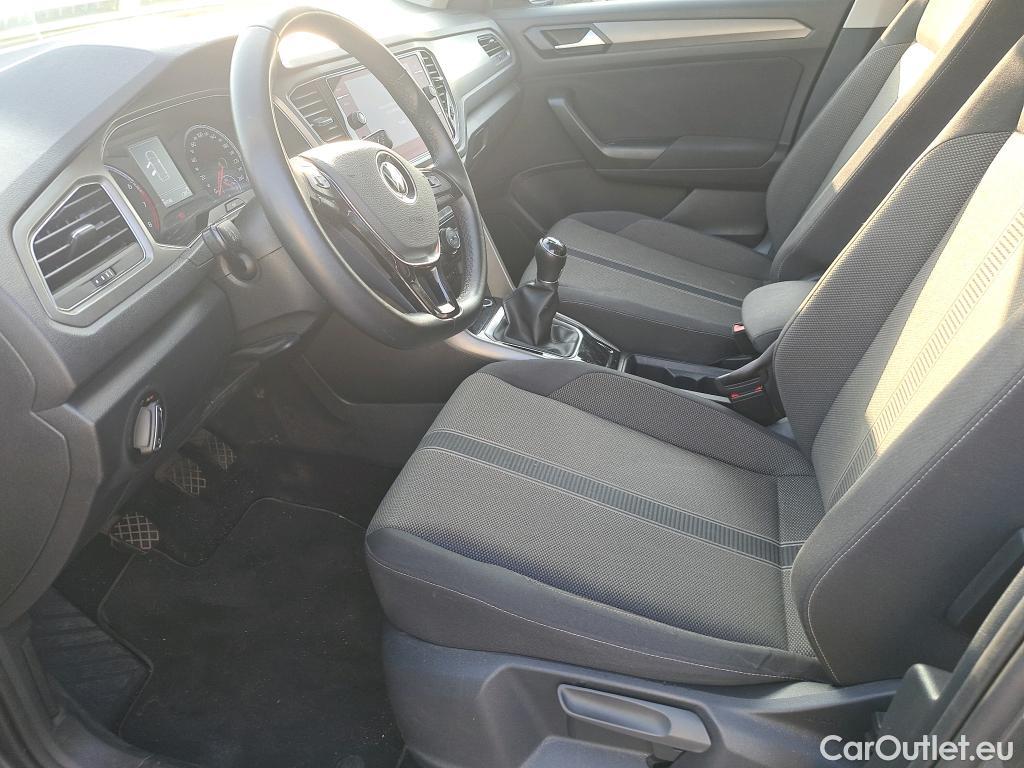  Volkswagen  T-ROC VOLKSWAGEN  / 2017 / 5P / todoterreno Advance R-Line 1.0 TSI 81kW (110CV) #15