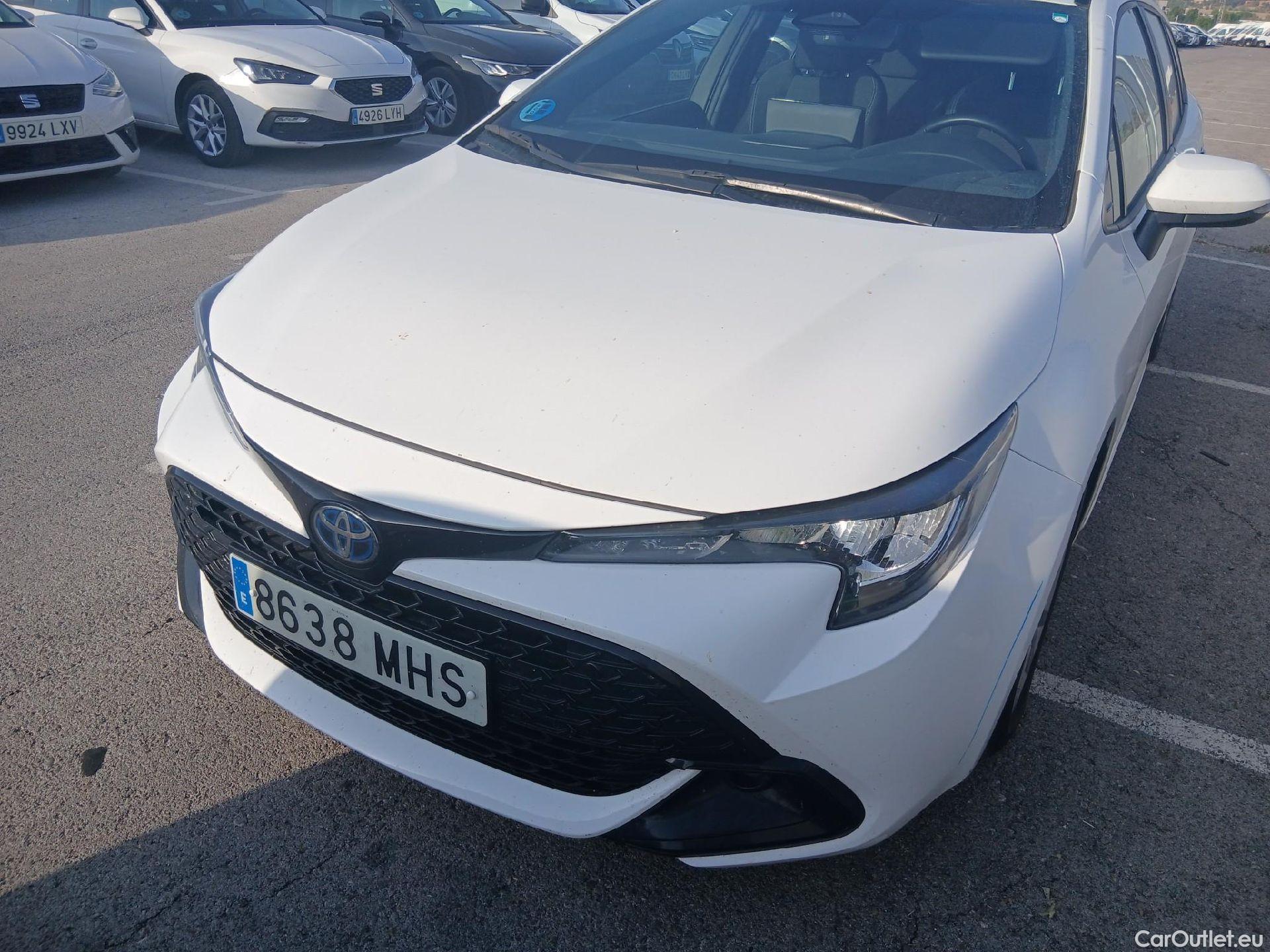  Toyota  Corolla TOYOTA  / 2019 / 5P / familiar 140H Active Plus Touring Sport #7