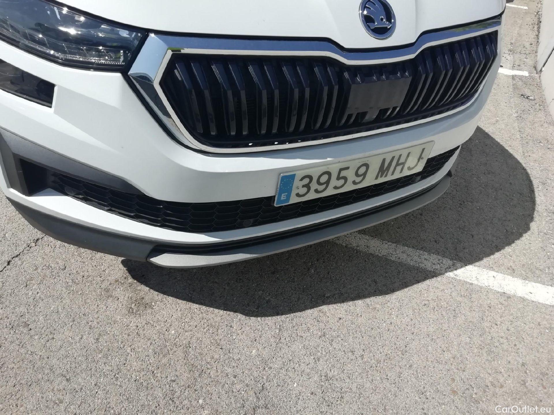  Skoda  Kodiaq SKODA  / 2021 / 5P / todoterreno 2.0 TDI 110KW (150cv) DSG 4x4 Ambition #8