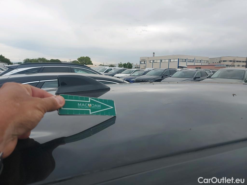 Toyota  Corolla TOYOTA  / 2019 / 5P / berlina con portón 2.0 180H FEEL! E-CVT #5