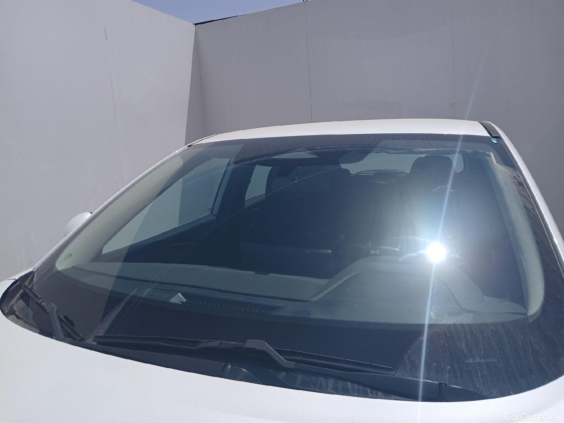  Nissan  Qashqai NISSAN  / 2024 / 5P / todoterreno DIG-T 103kW (140CV) mHEV 4x2 Acenta #3