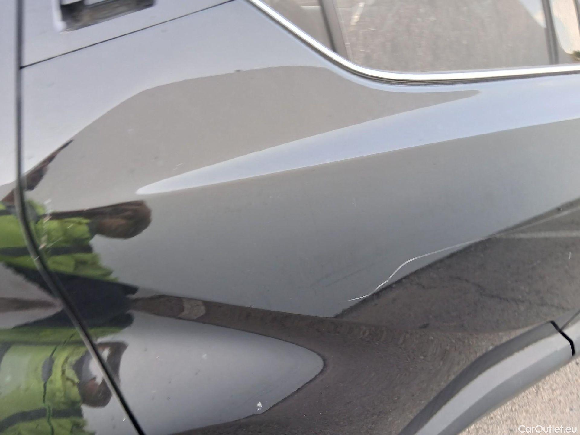  Toyota  C-HR TOYOTA  / 2019 / 5P / todoterreno 1.8 125H Advance #30