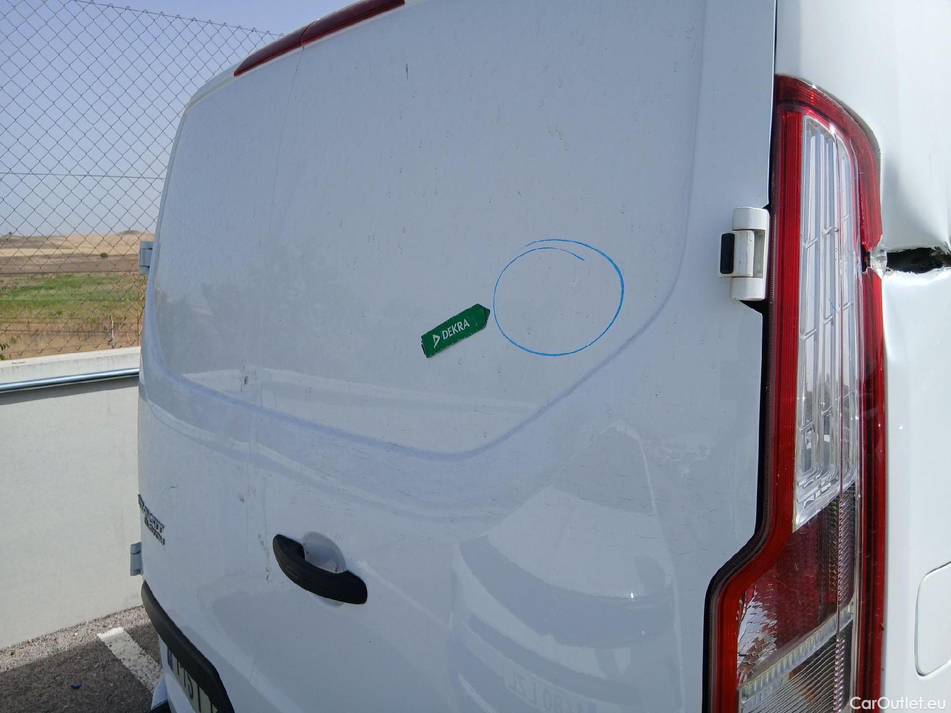  Ford  Transit FORD  Custom / 2012 / 4P / furgón 340 L1 Van Trend Plug-in Hybrid 92,9 kW #31