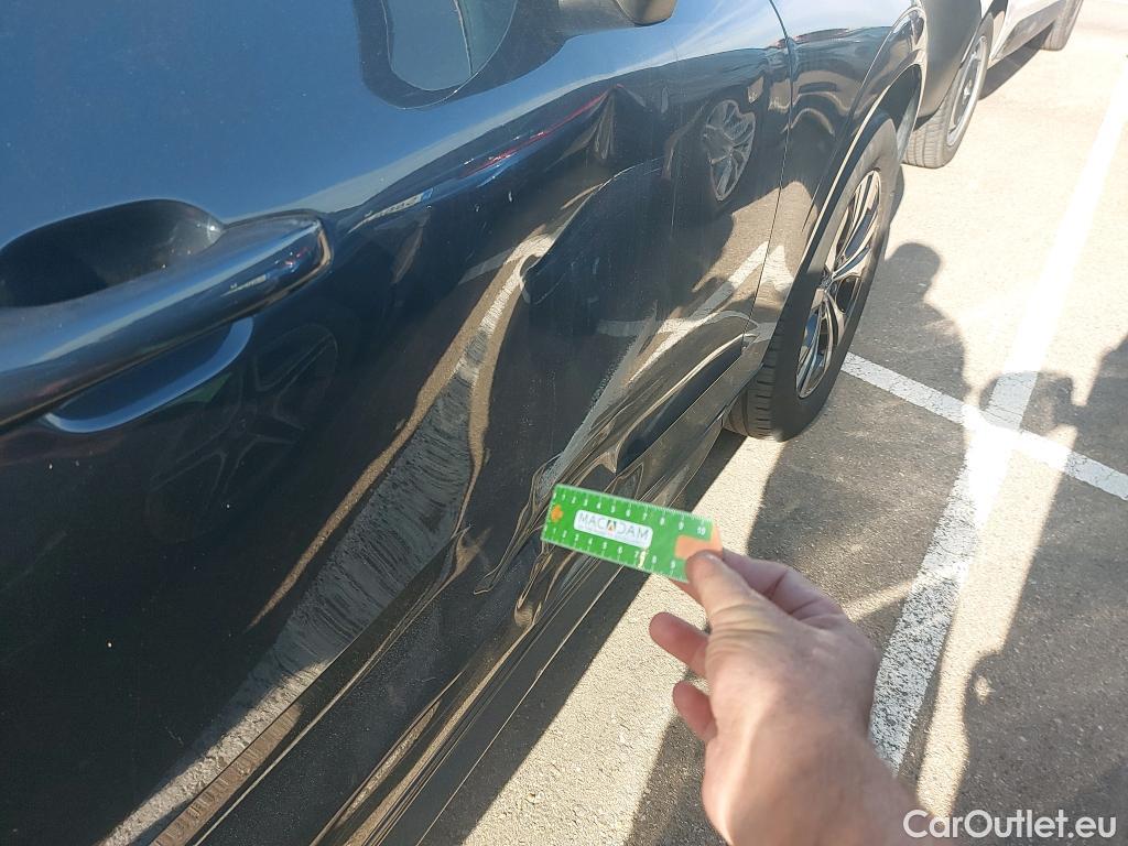  Volvo  XC60 VOLVO  / 2017 / 5P / todoterreno 2.0 B4 D Momentum Pro Auto #5