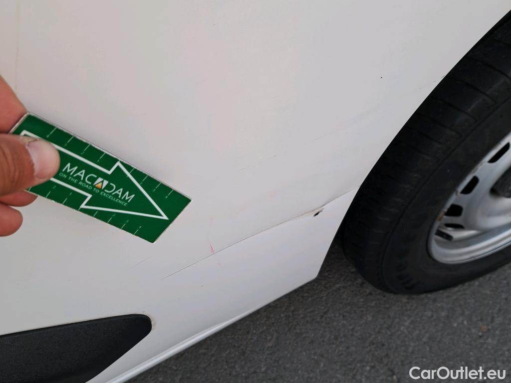  Citroen  Berlingo CITROEN  / 2018 / 3P / furgón derivado de turismo Talla M BlueHDi 100 CONTROL (AC2) #2