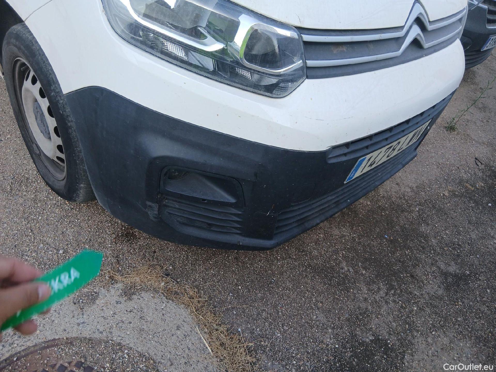  Citroen  Berlingo CITROEN  / 2018 / 5P / furgón derivado de turismo Doble Cab. Talla XL BlueHDi 100 CONTROL #20