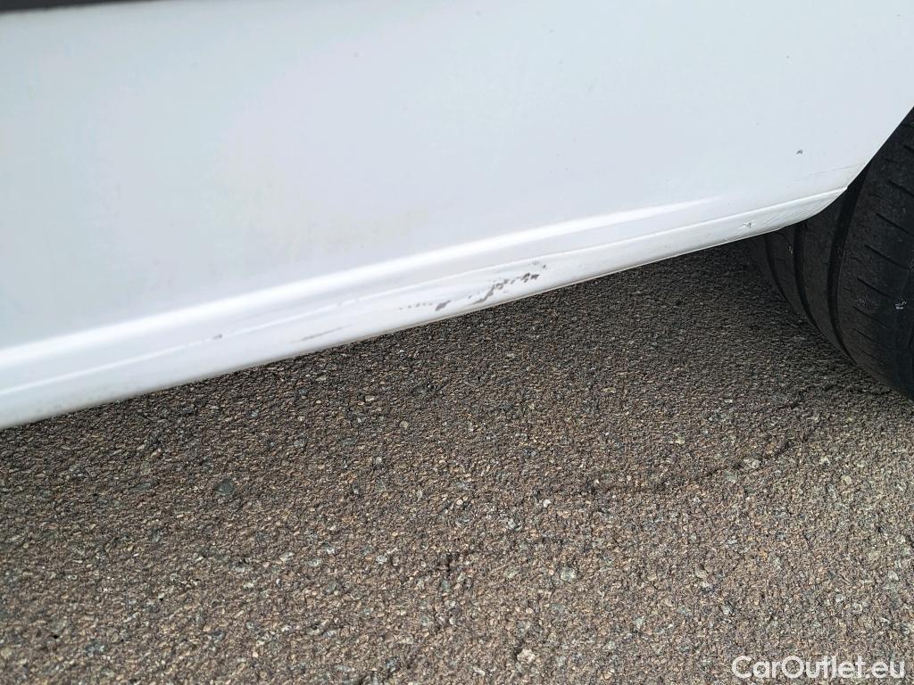  Citroen  Berlingo CITROEN  / 2018 / 4P / combi Talla M BlueHDi 100 LIVE (AC) #6
