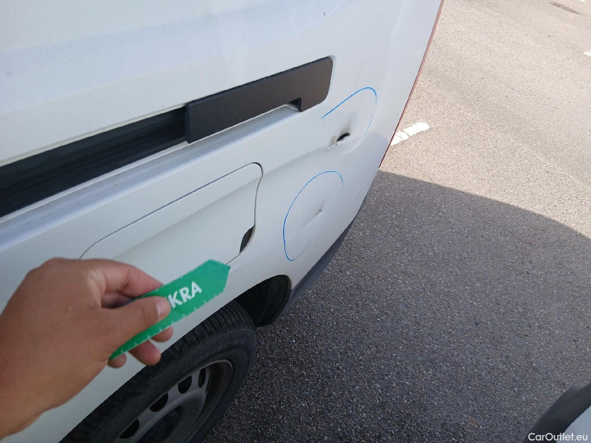  Citroen  Berlingo CITROEN  / 2018 / 5P / furgón derivado de turismo Doble Cab. Talla XL BlueHDi 100 CONTROL #36