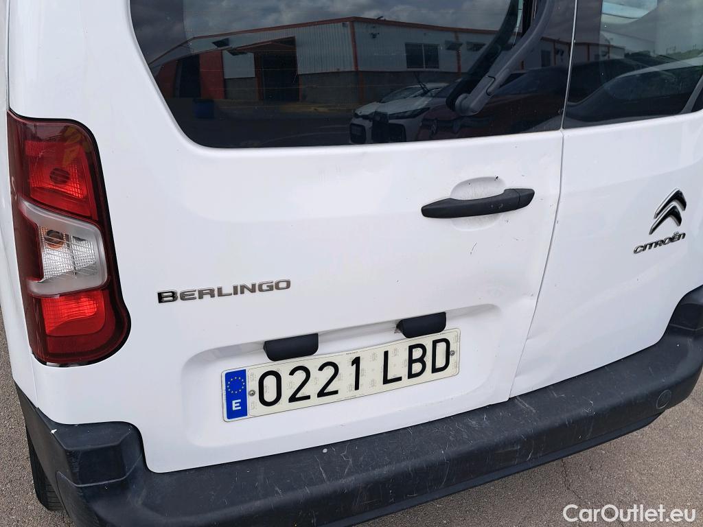  Citroen  Berlingo CITROEN  / 2018 / 4P / combi Talla M BlueHDi 100 LIVE (AC) #9