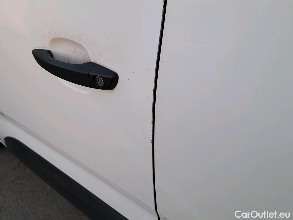  Citroen  Berlingo CITROEN  / 2018 / 3P / furgón derivado de turismo Talla M BlueHDi 100 CONTROL (AC2) #17