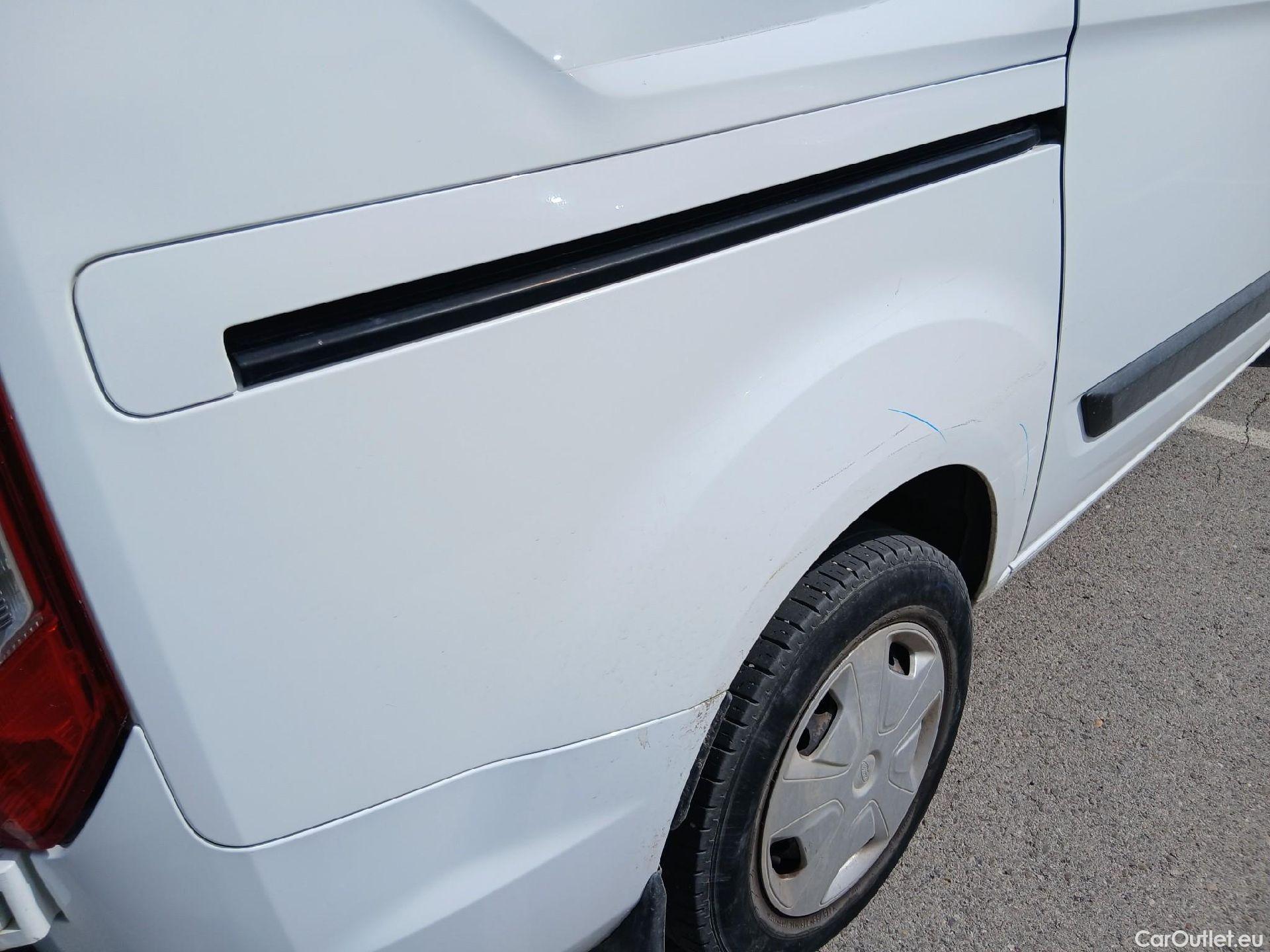  Ford  Transit FORD  Custom / 2012 / 4P / furgón 340 L1 Van Trend Plug-in Hybrid 92,9 kW #49