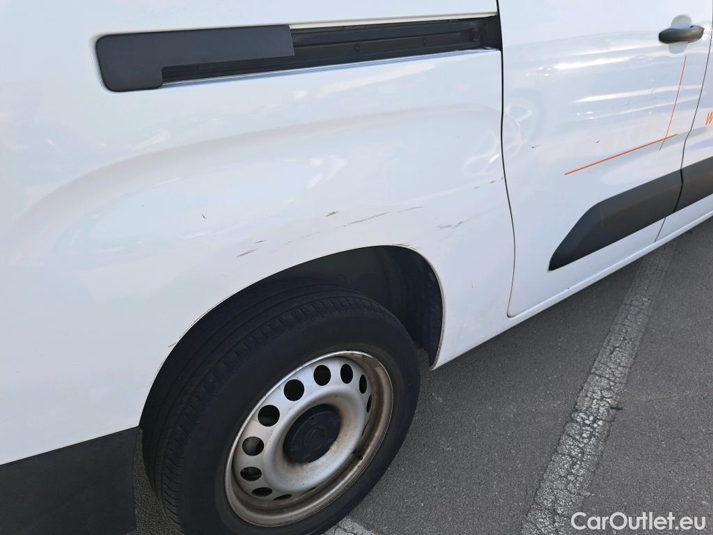  Citroen  Berlingo CITROEN  / 2018 / 5P / furgón derivado de turismo Doble Cab. Talla XL BlueHDi 100 CONTROL #21