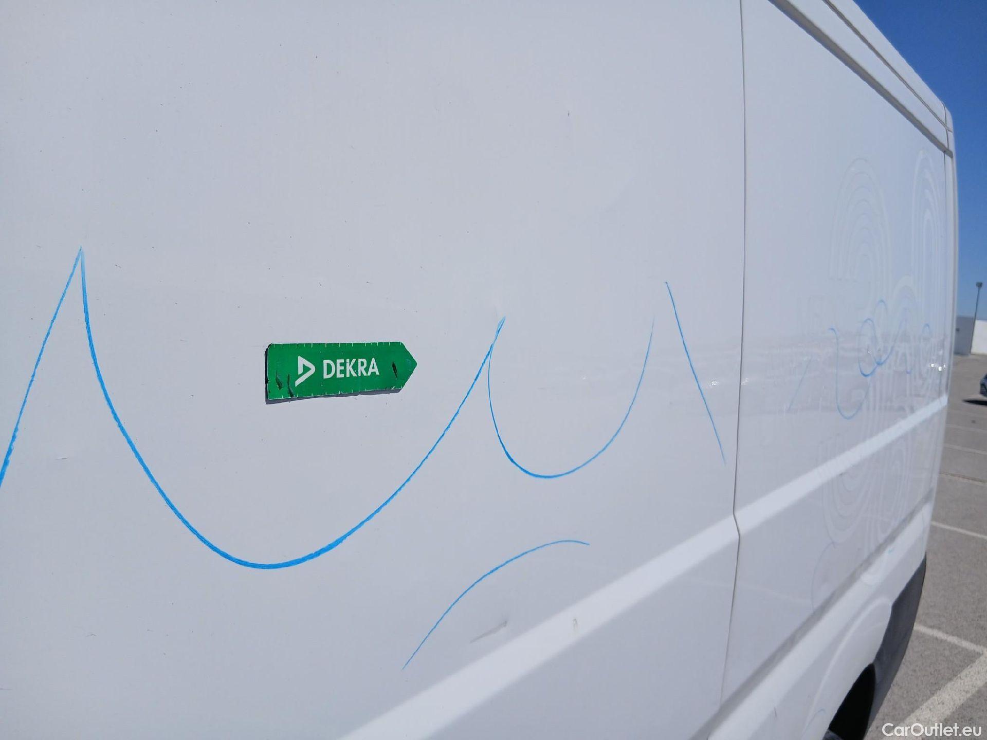  Fiat  Ducato FIAT  / 2014 / 4P / furgón Furgón 35 Medio 100kW Natural Power #24