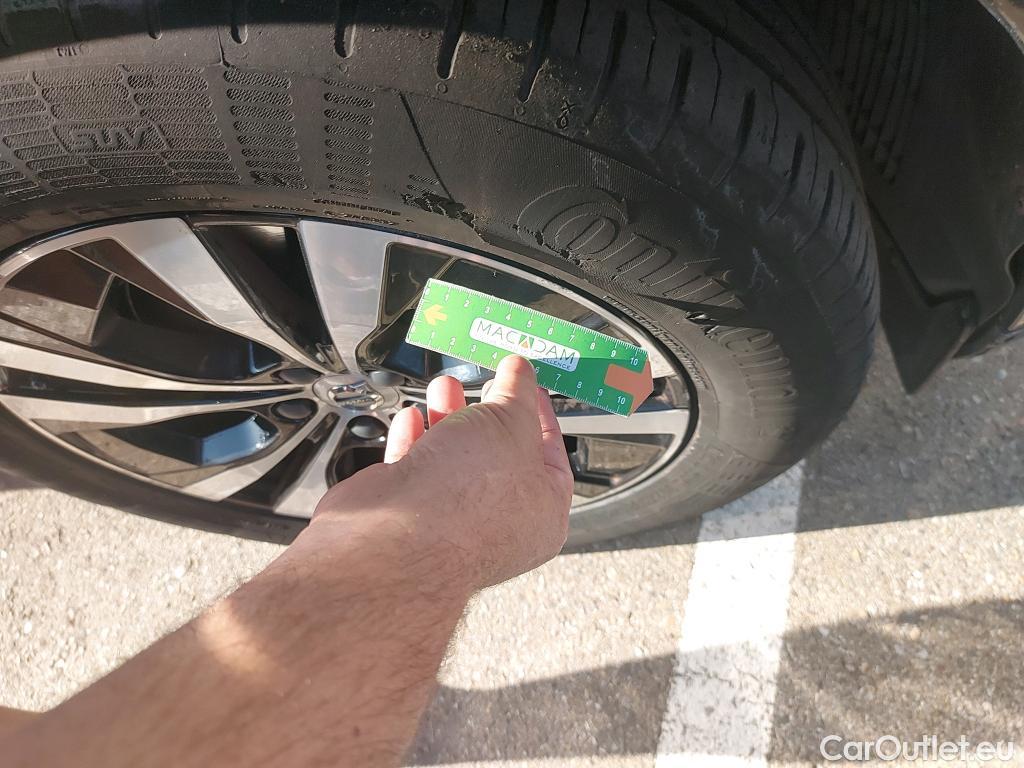  Volvo  XC60 VOLVO  / 2017 / 5P / todoterreno 2.0 B4 D Momentum Pro Auto #7