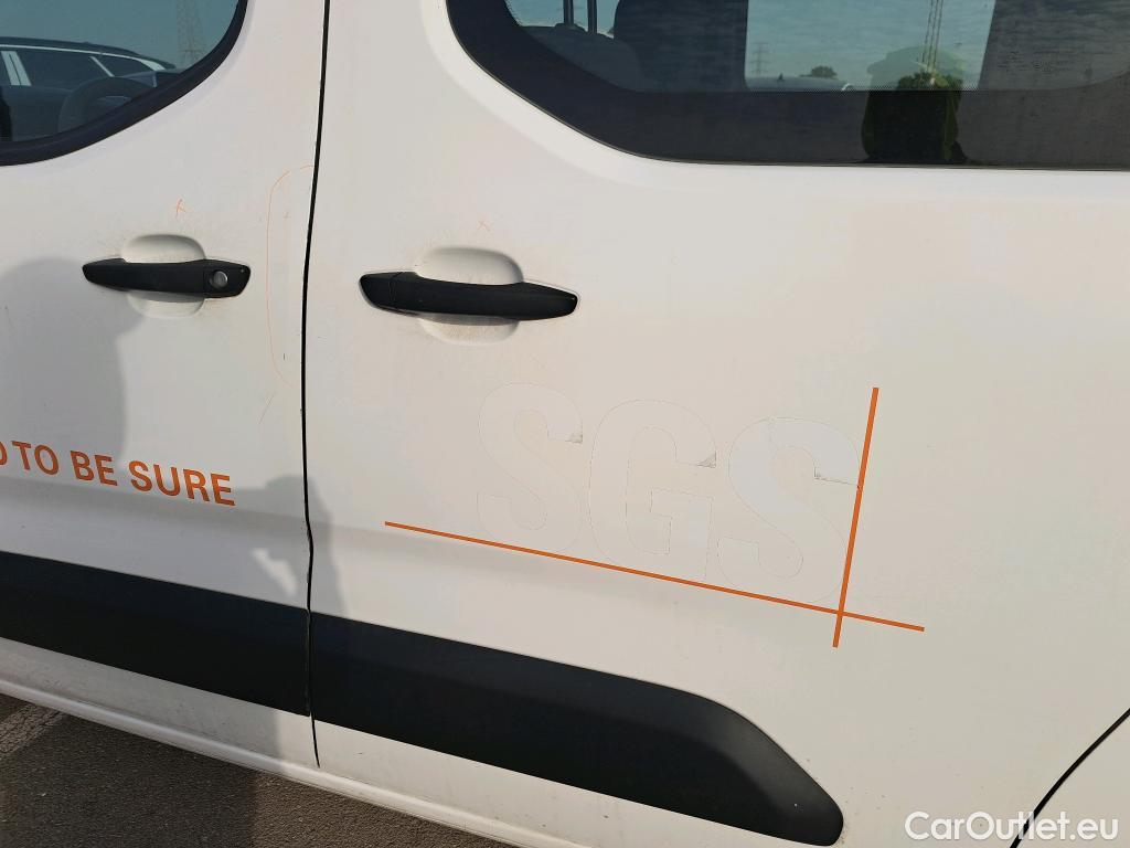  Citroen  Berlingo CITROEN  / 2018 / 5P / furgón derivado de turismo Doble Cab. Talla XL BlueHDi 100 CONTROL #25