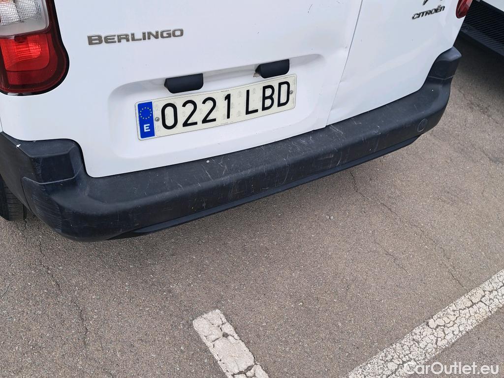  Citroen  Berlingo CITROEN  / 2018 / 4P / combi Talla M BlueHDi 100 LIVE (AC) #33