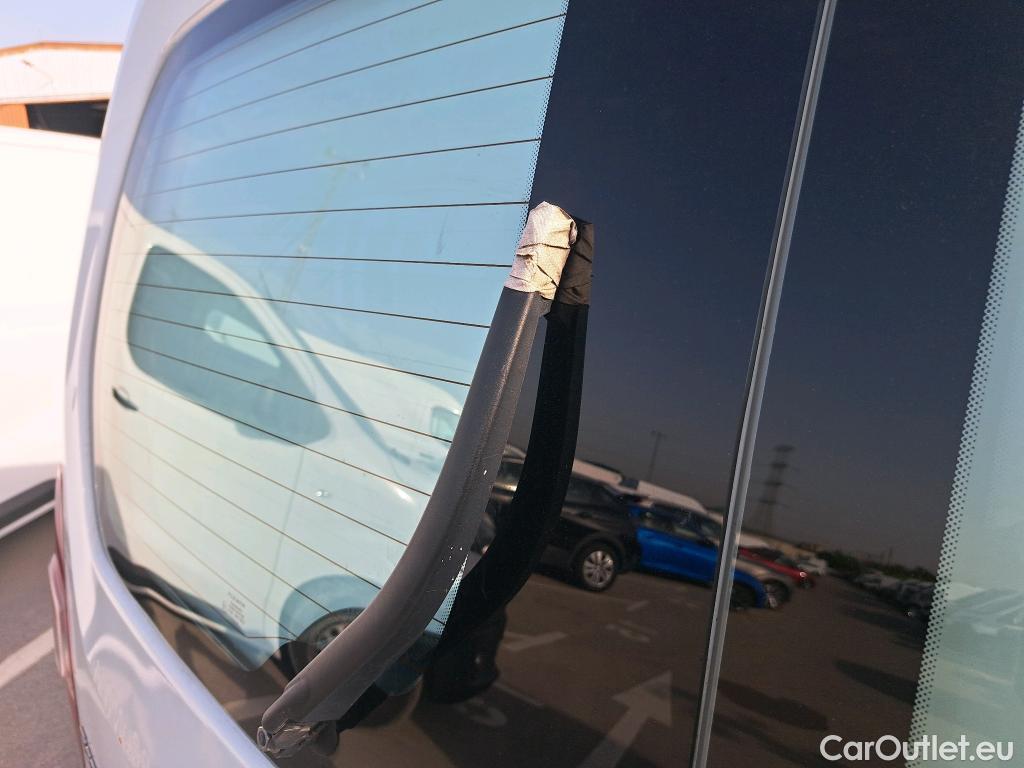  Citroen  Berlingo CITROEN  / 2018 / 5P / furgón derivado de turismo Doble Cab. Talla XL BlueHDi 100 CONTROL #42