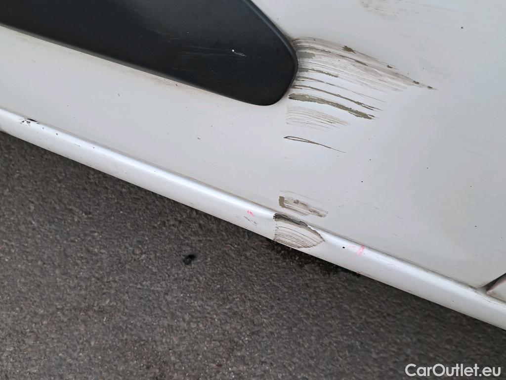  Citroen  Berlingo CITROEN  / 2018 / 3P / furgón derivado de turismo Talla M BlueHDi 100 CONTROL (AC2) #19