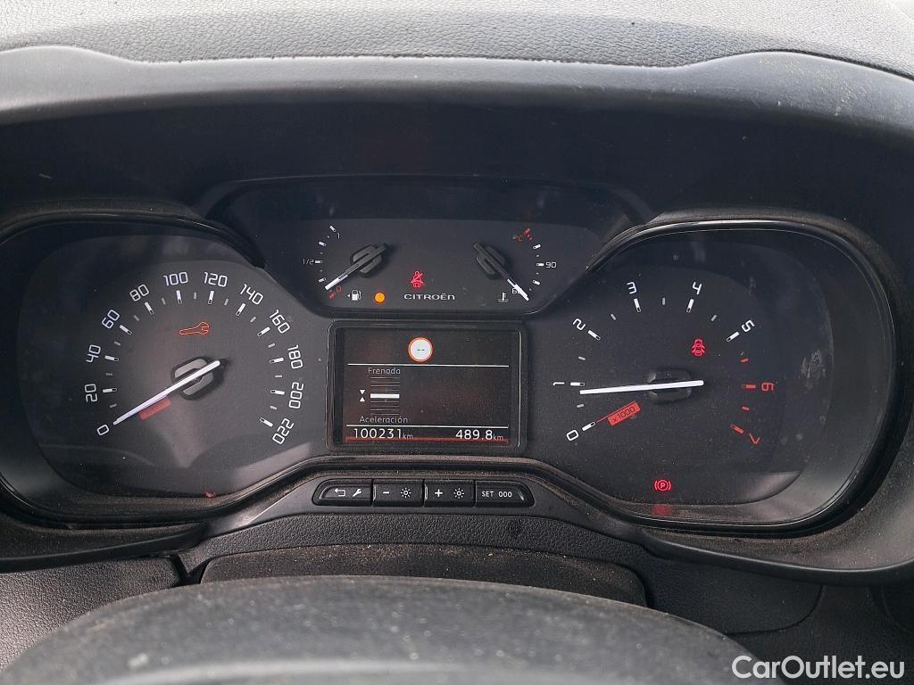 Citroen  Berlingo CITROEN  / 2018 / 4P / combi Talla M BlueHDi 100 LIVE (AC) #47