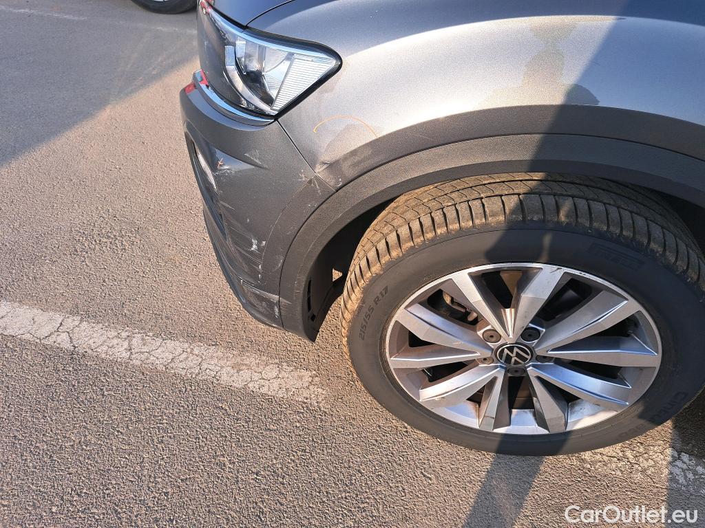  Volkswagen  T-ROC VOLKSWAGEN  / 2017 / 5P / todoterreno Advance R-Line 1.0 TSI 81kW (110CV) #47