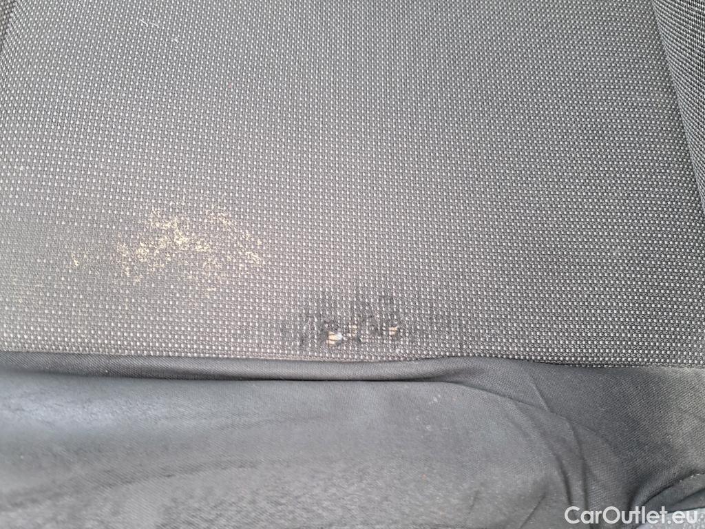  Citroen  Berlingo CITROEN  / 2018 / 4P / combi Talla M BlueHDi 100 LIVE (AC) #24