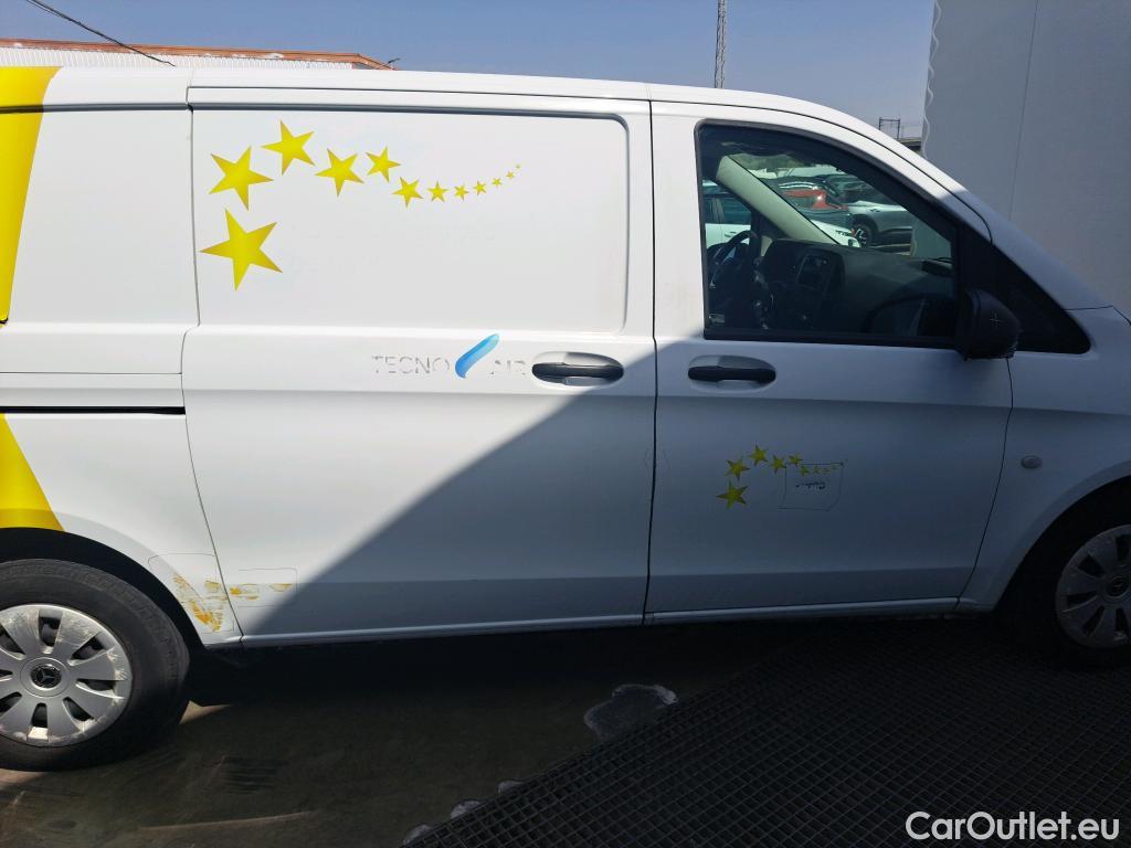 Mercedes  Vito MERCEDES-BENZ  / 2014 / 4P / furgón 114CDI TD 100kW furgón Pro compacta #24