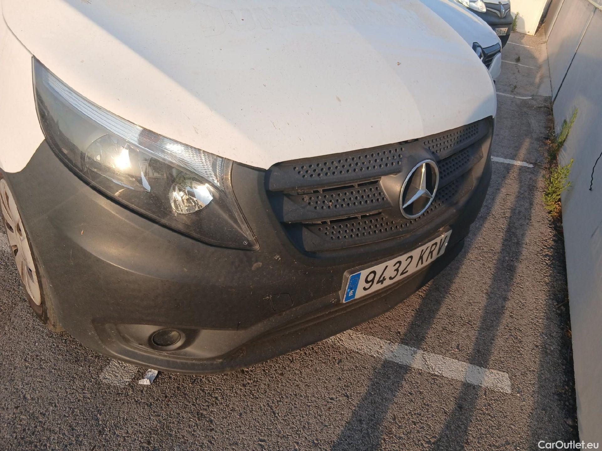  Mercedes  Vito MERCEDES-BENZ  / 2014 / 4P / furgón 111 CDI Larga #9