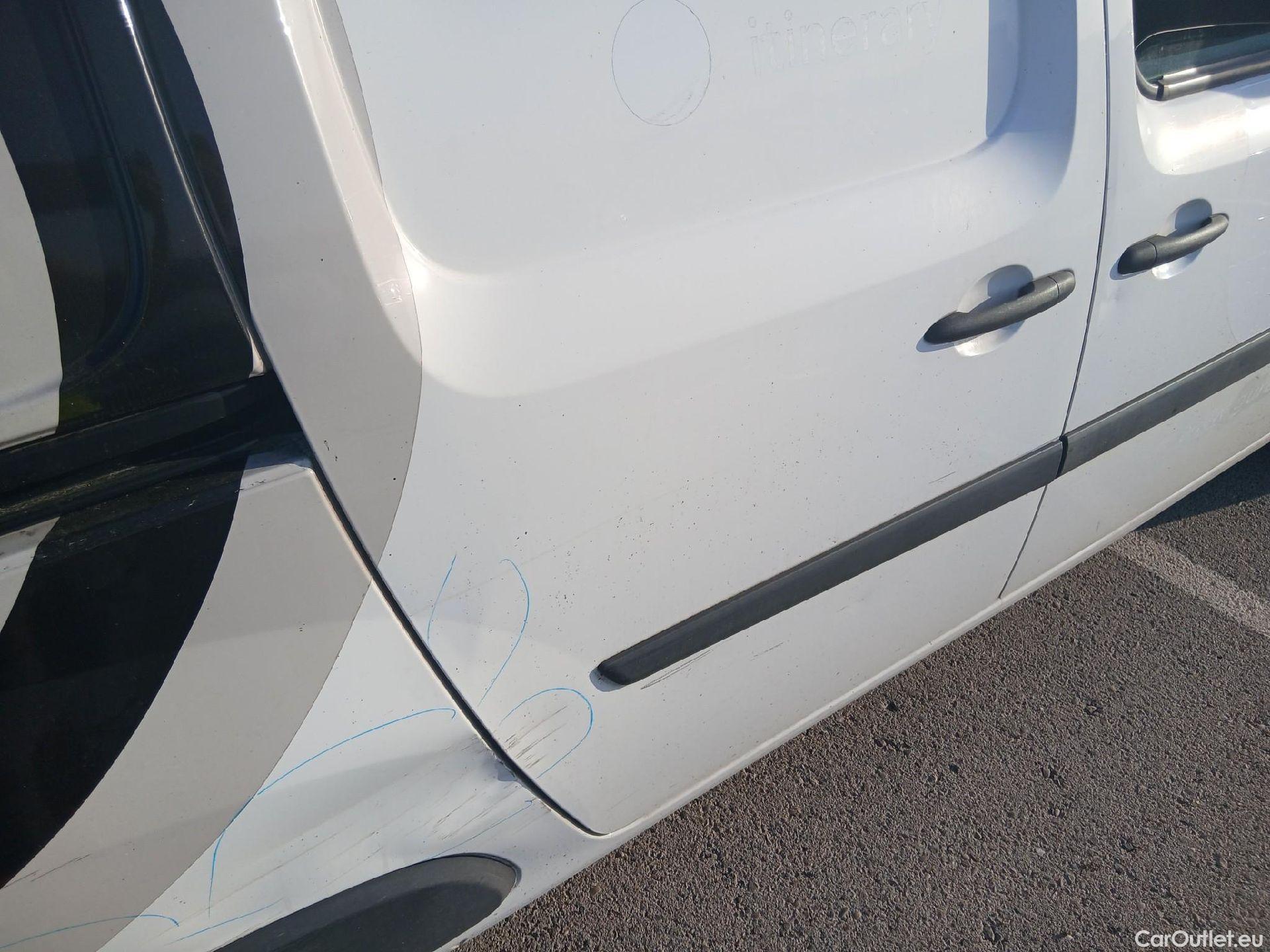  Nissan  NV200 NISSAN NV250 / 2019 / 4P / furgón 2pl 1.5dCi 70 kW (95CV) L2H1 ÓPTIMA #40