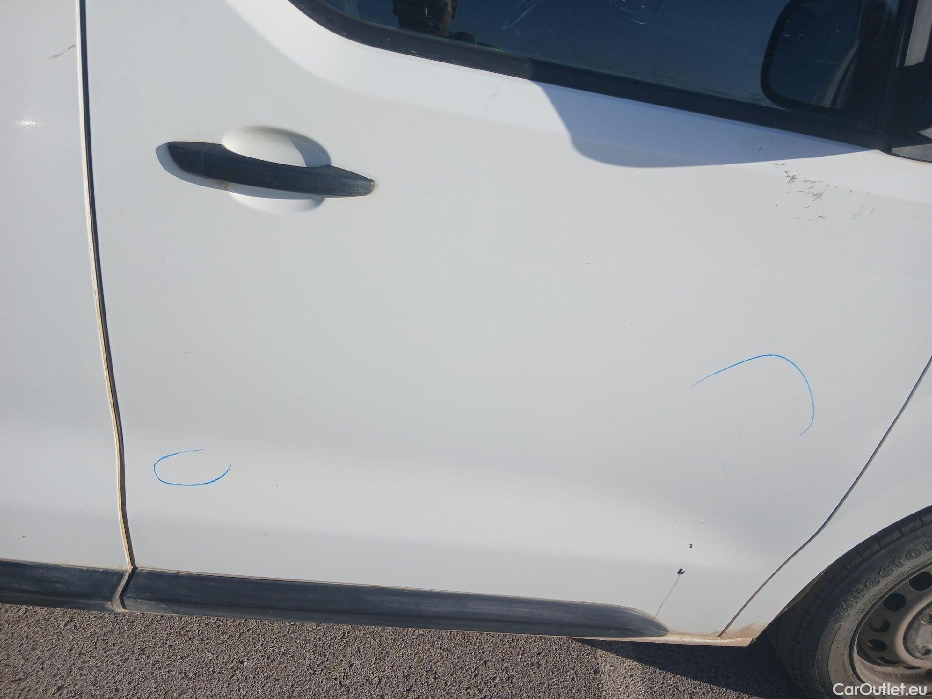  Opel  Vivaro OPEL  / 2019 / 4P / furgón 1.5 Diésel 74kW (100CV) M Std Express (AC2) #32