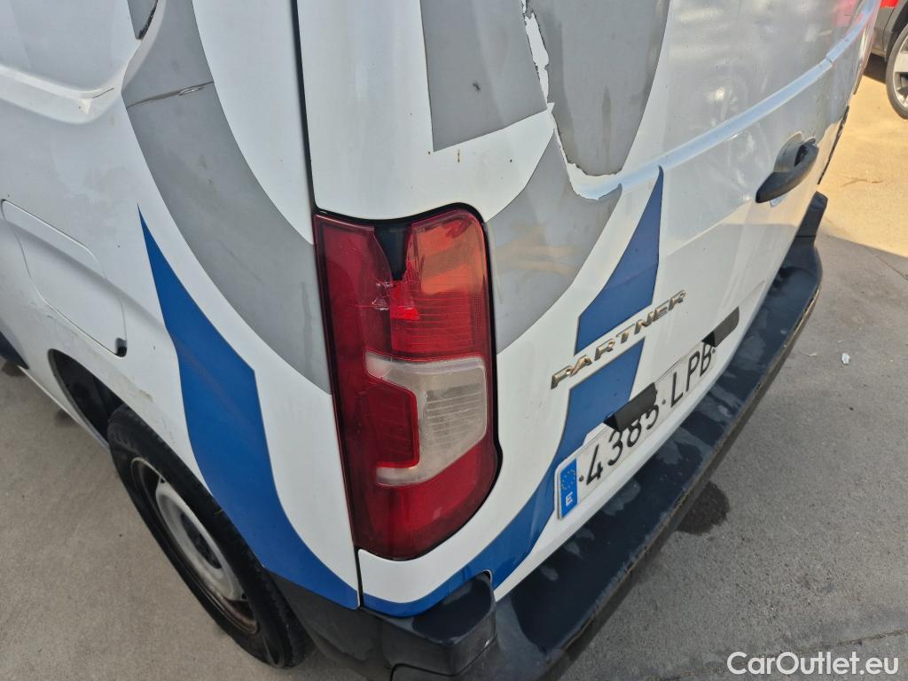  Peugeot  Partner PEUGEOT  / 2018 / 3P / furgón derivado de turismo Pro Standard 600kg BlueHDi 73kW #7