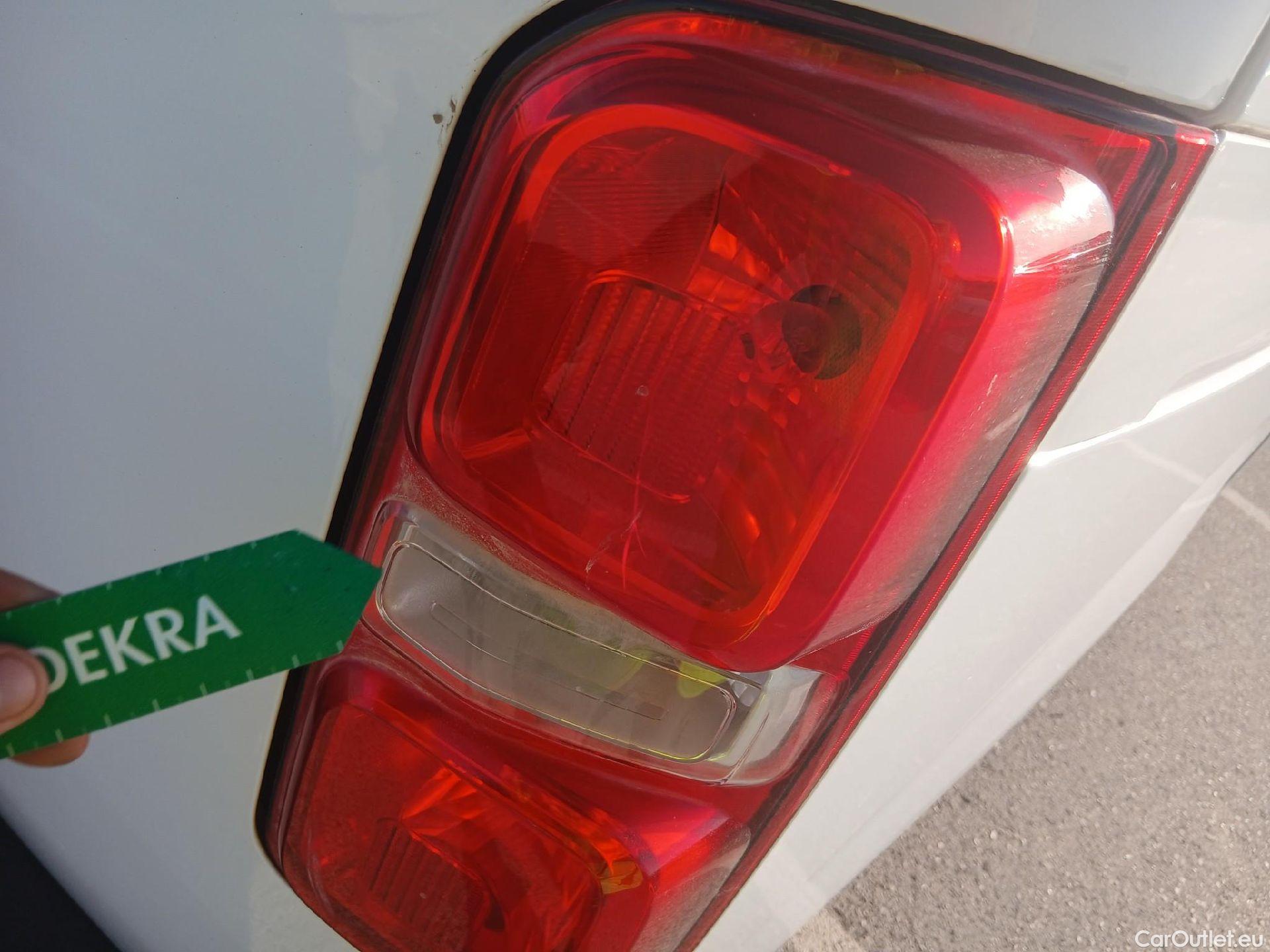  Opel  Vivaro OPEL  / 2019 / 4P / furgón 1.5 Diésel 74kW (100CV) M Std Express (AC2) #29