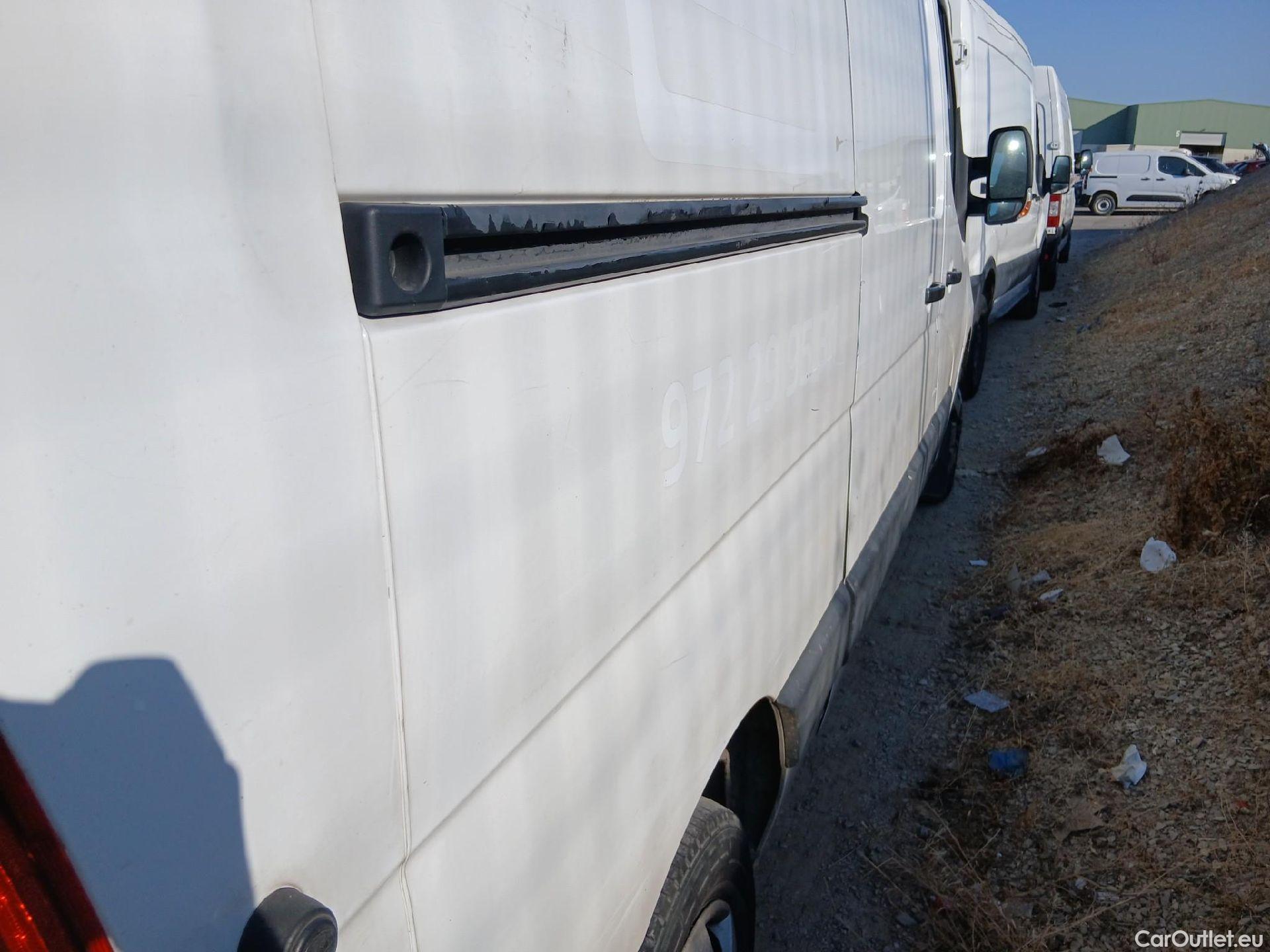  Nissan  NV400 NISSAN  / 2011 / 4P / furgón L2H2 3,5T 2.3dCi EU6 96kW FWD BASIC #26