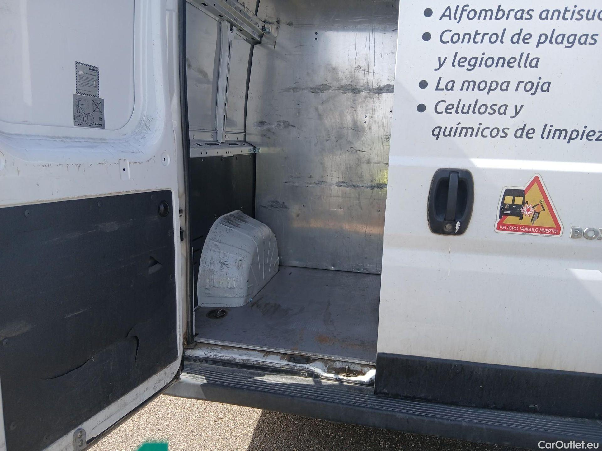  Peugeot  Boxer PEUGEOT  / 2014 / 4P / furgón 335 L2 H2 BHDI 103kW (140CV) S&S 6 V. M #1