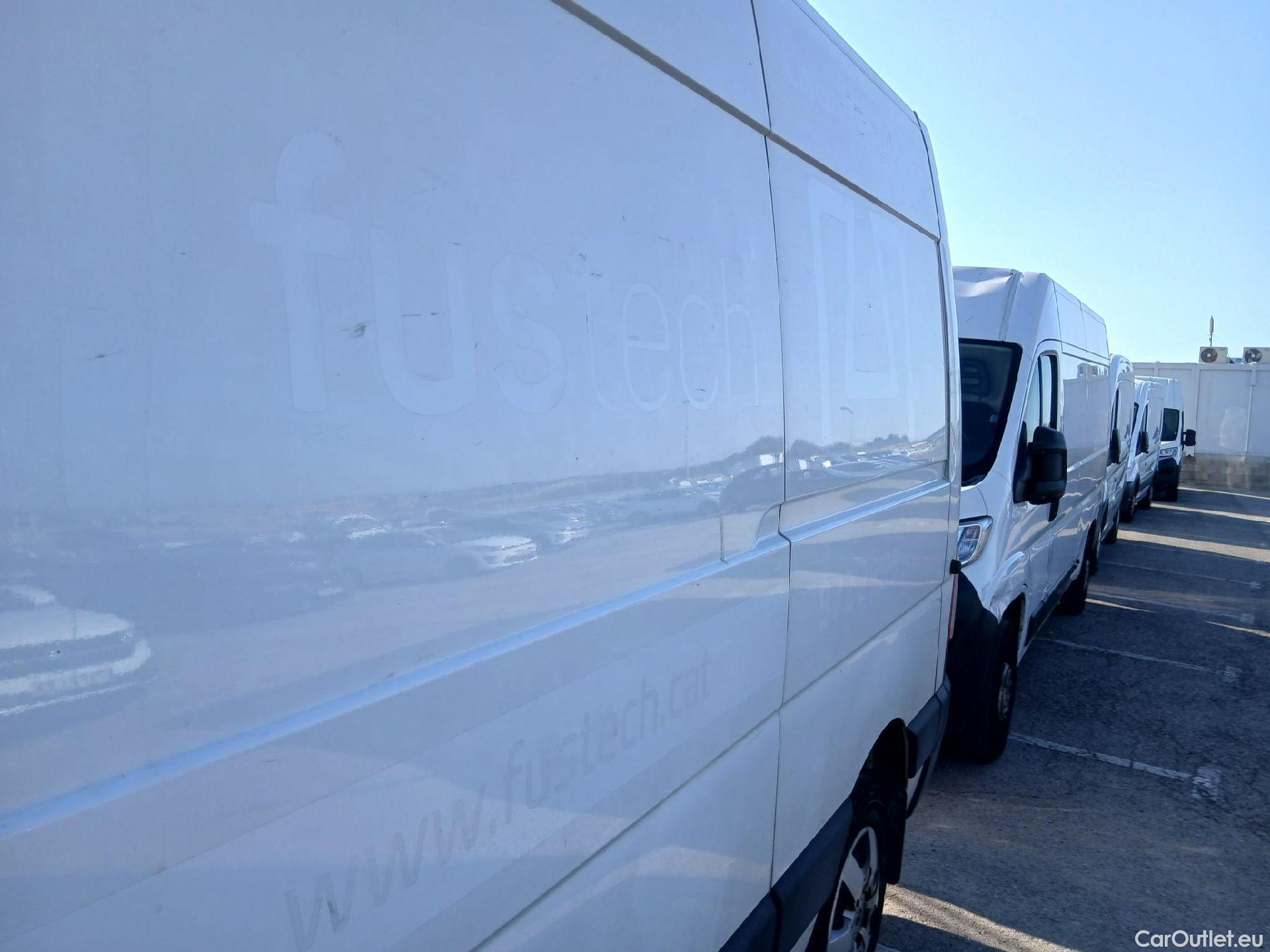  Nissan  NV400 NISSAN  / 2011 / 4P / furgón L2H2 3,5T 2.3dCi EU6 96kW FWD BASIC #16